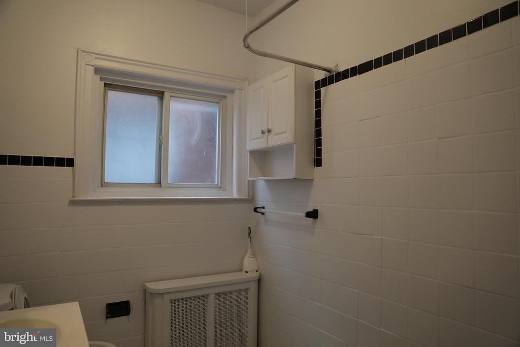 4826 N CAMAC STREET Unit: 1