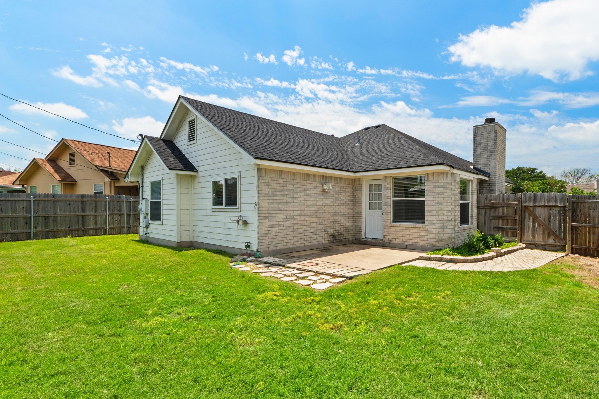 1501 Catherine CT