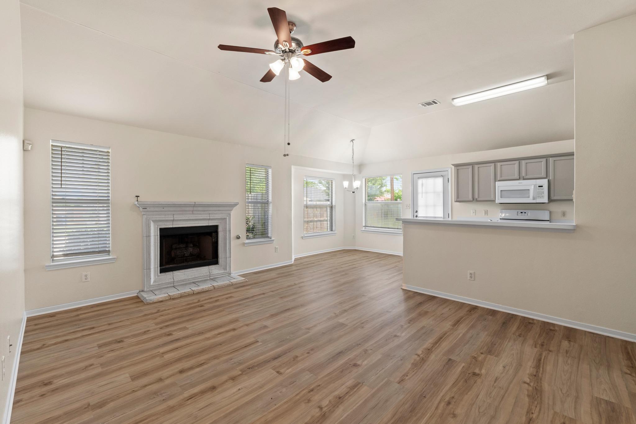 1501 Catherine CT