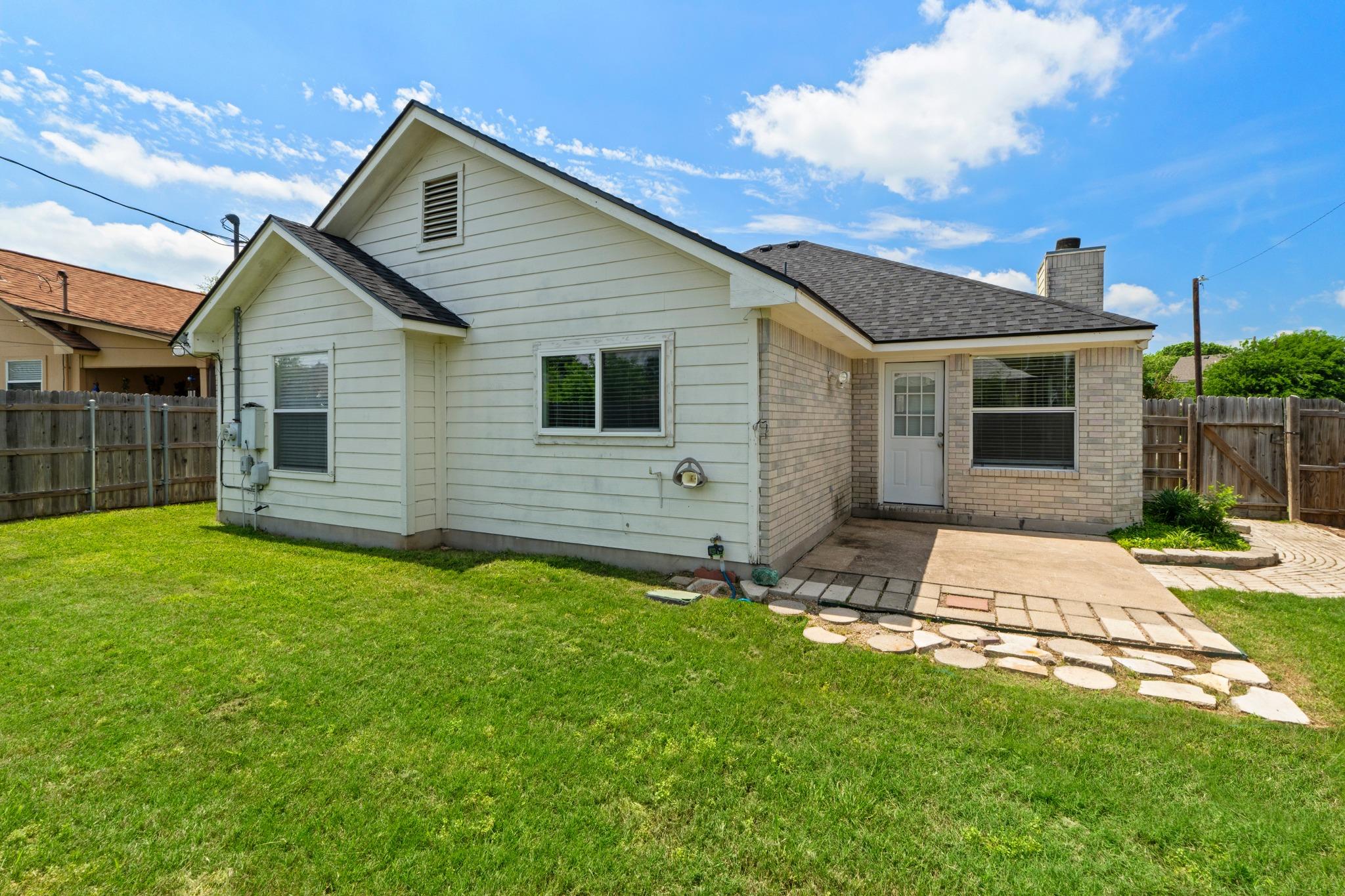1501 Catherine CT