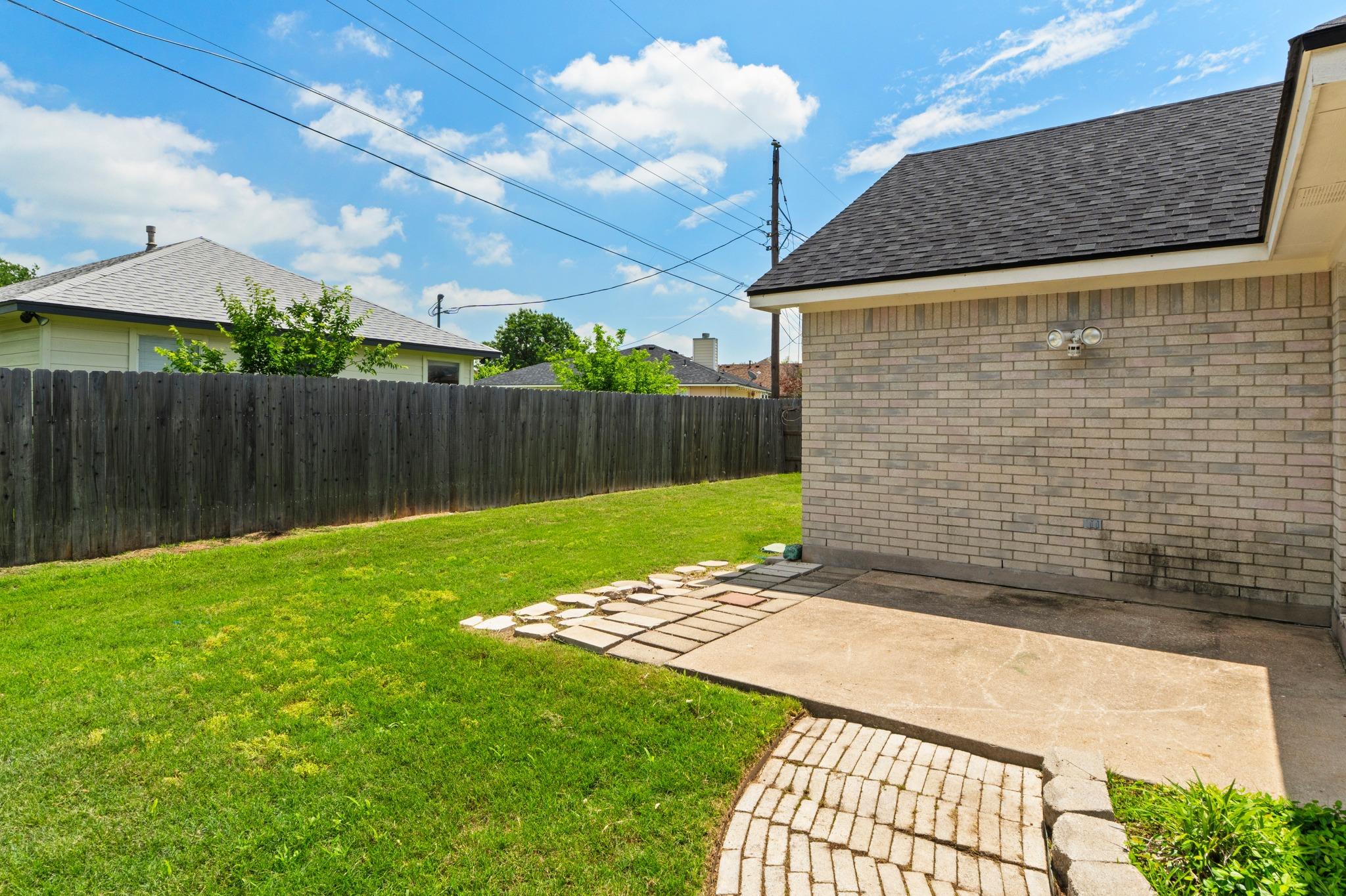 1501 Catherine CT