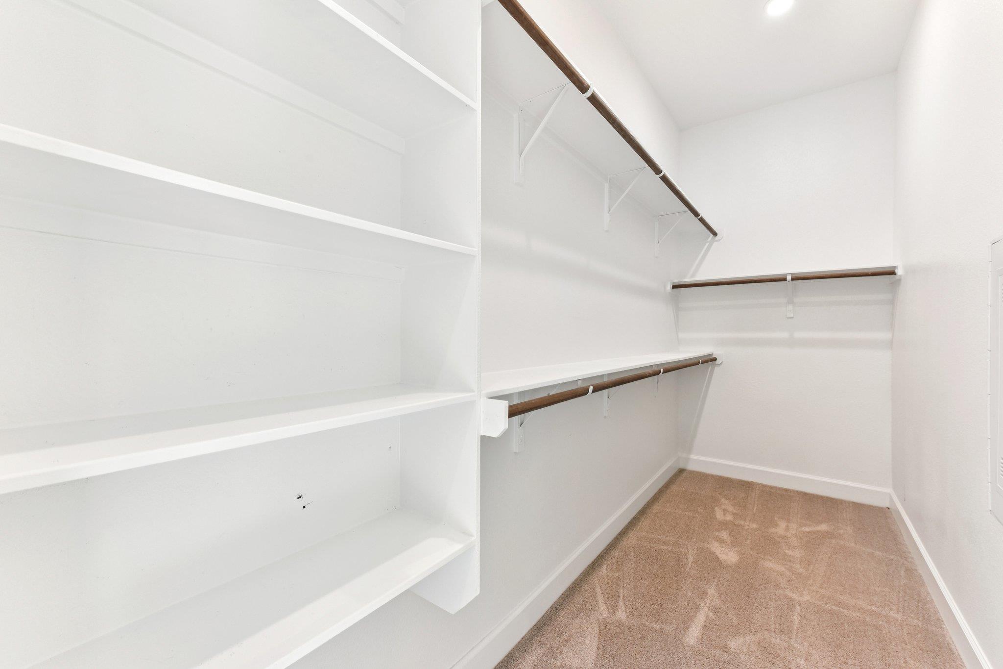 163 Kellogg LN
