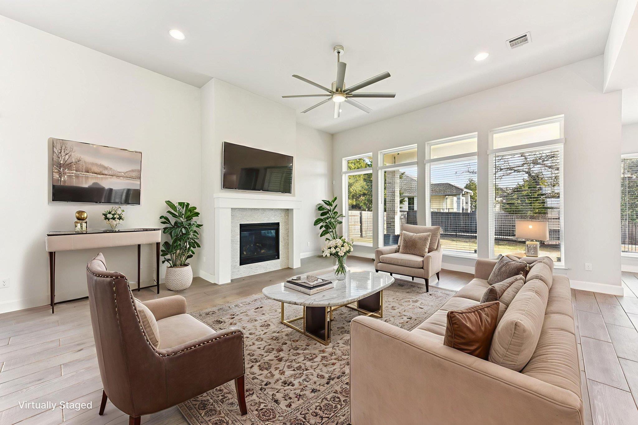 163 Kellogg LN
