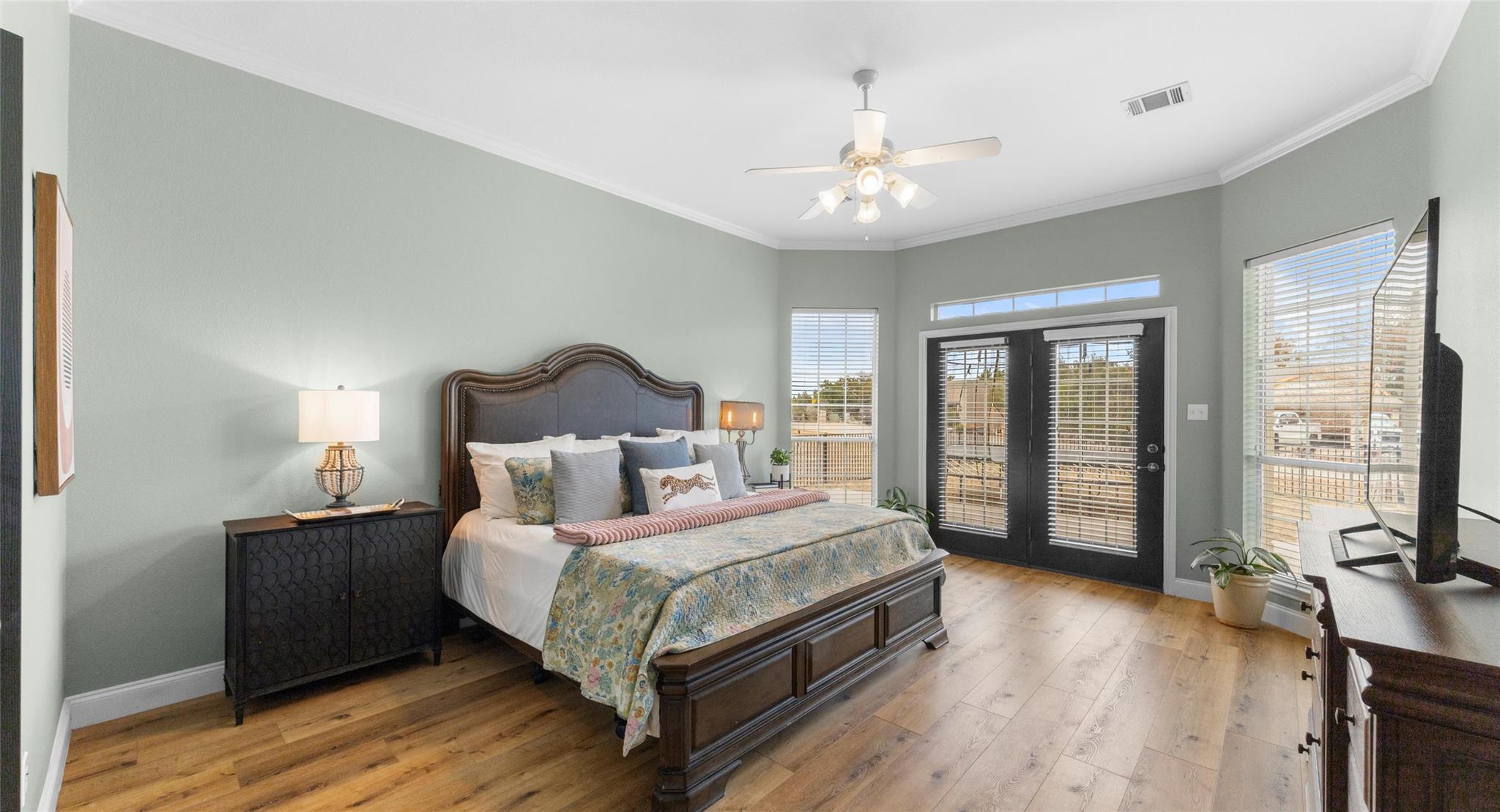 18702 Venture DR