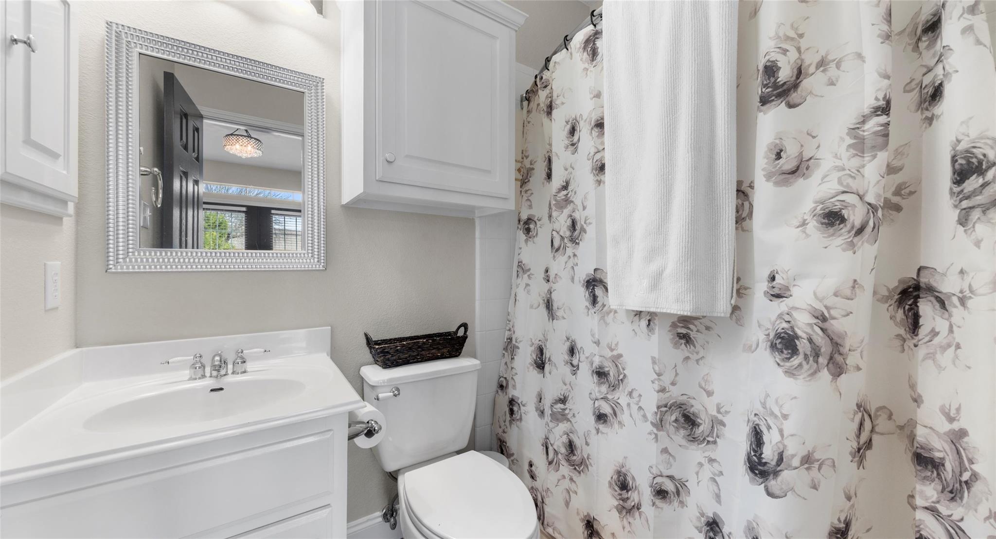 18702 Venture DR