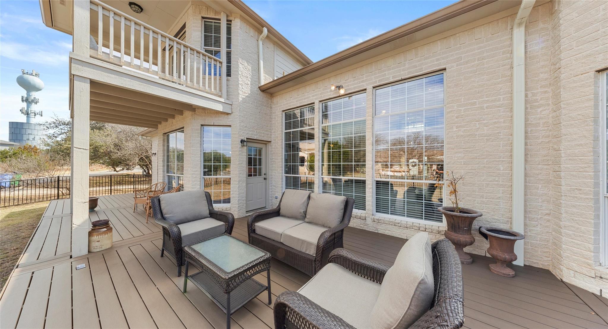 18702 Venture DR
