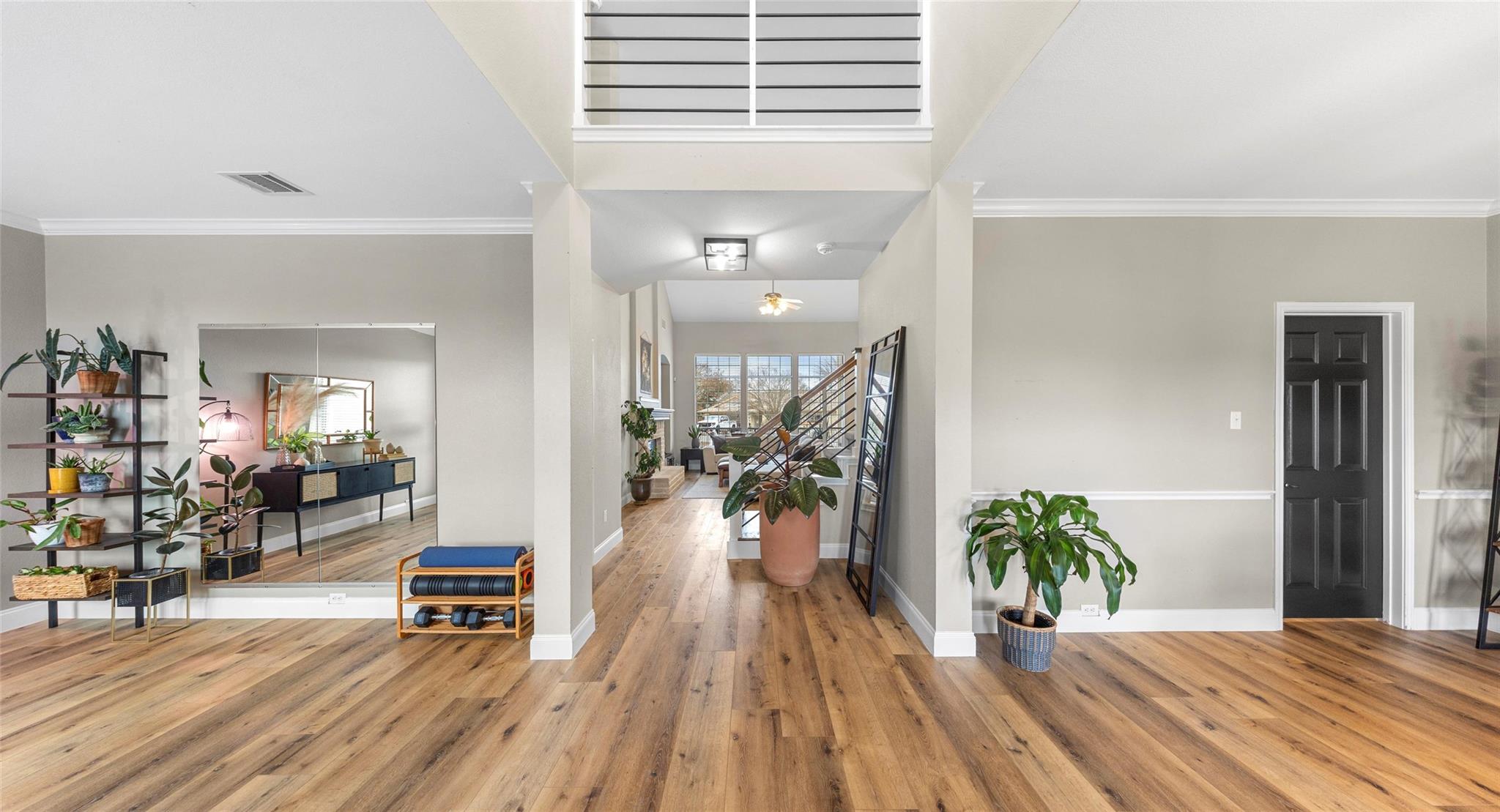 18702 Venture DR