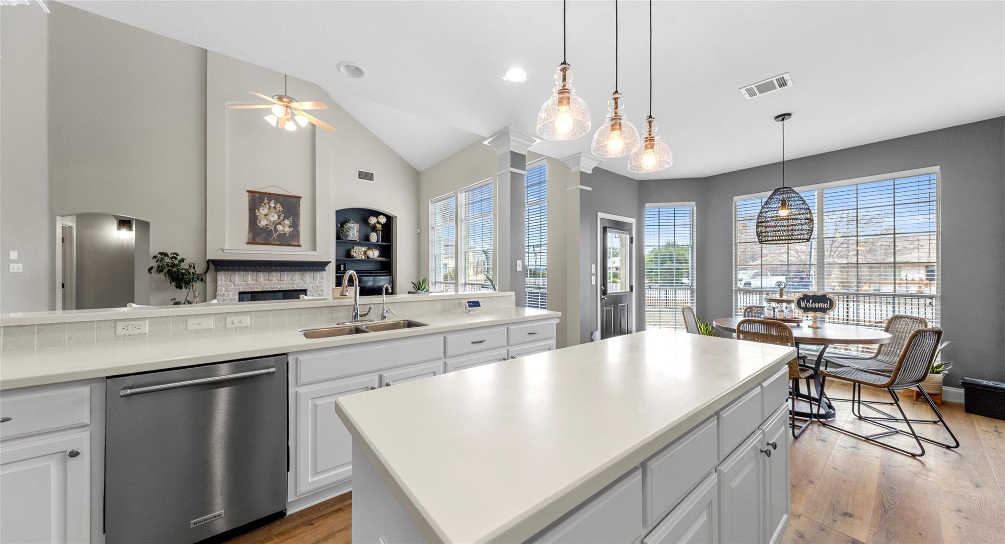 18702 Venture DR