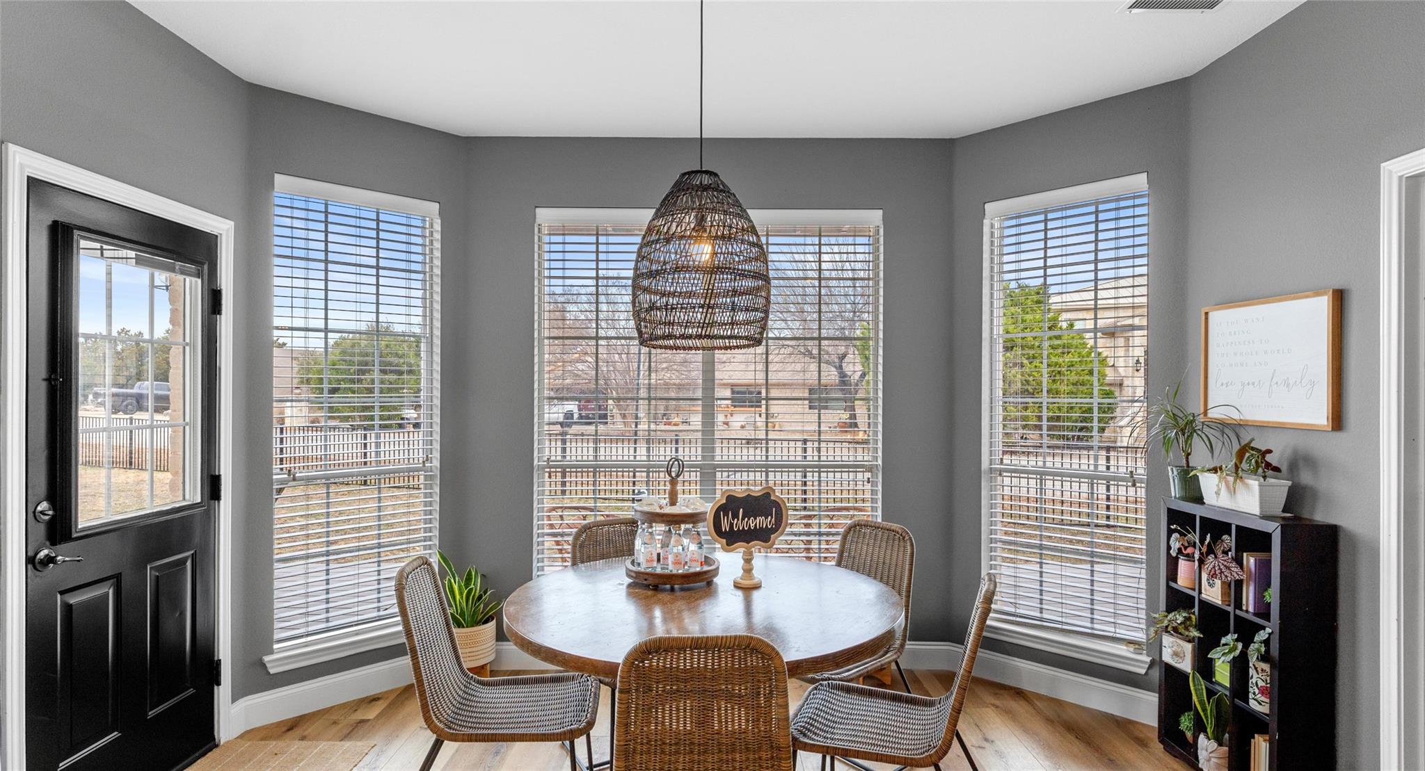 18702 Venture DR
