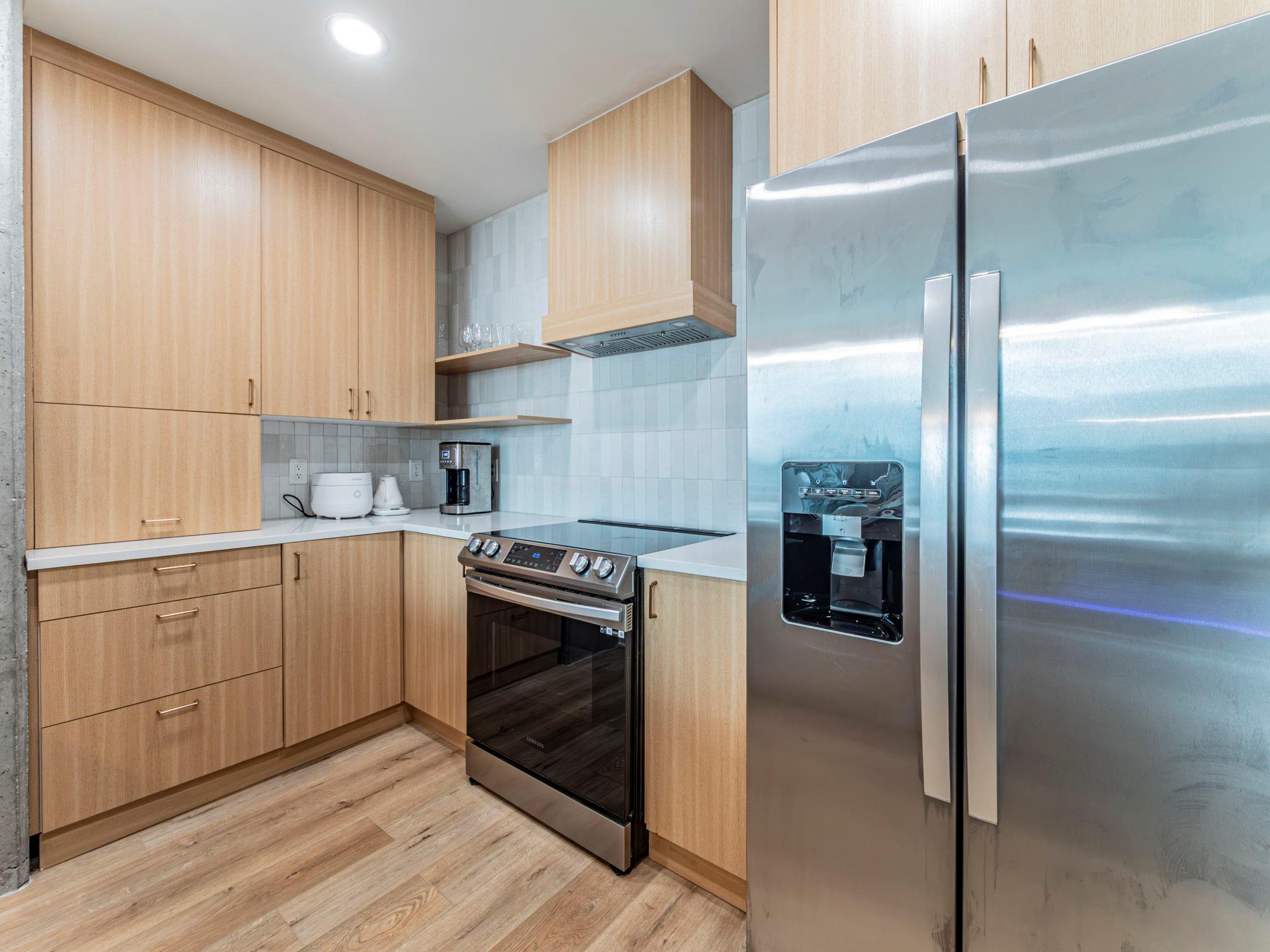 360 Nueces ST # 1018