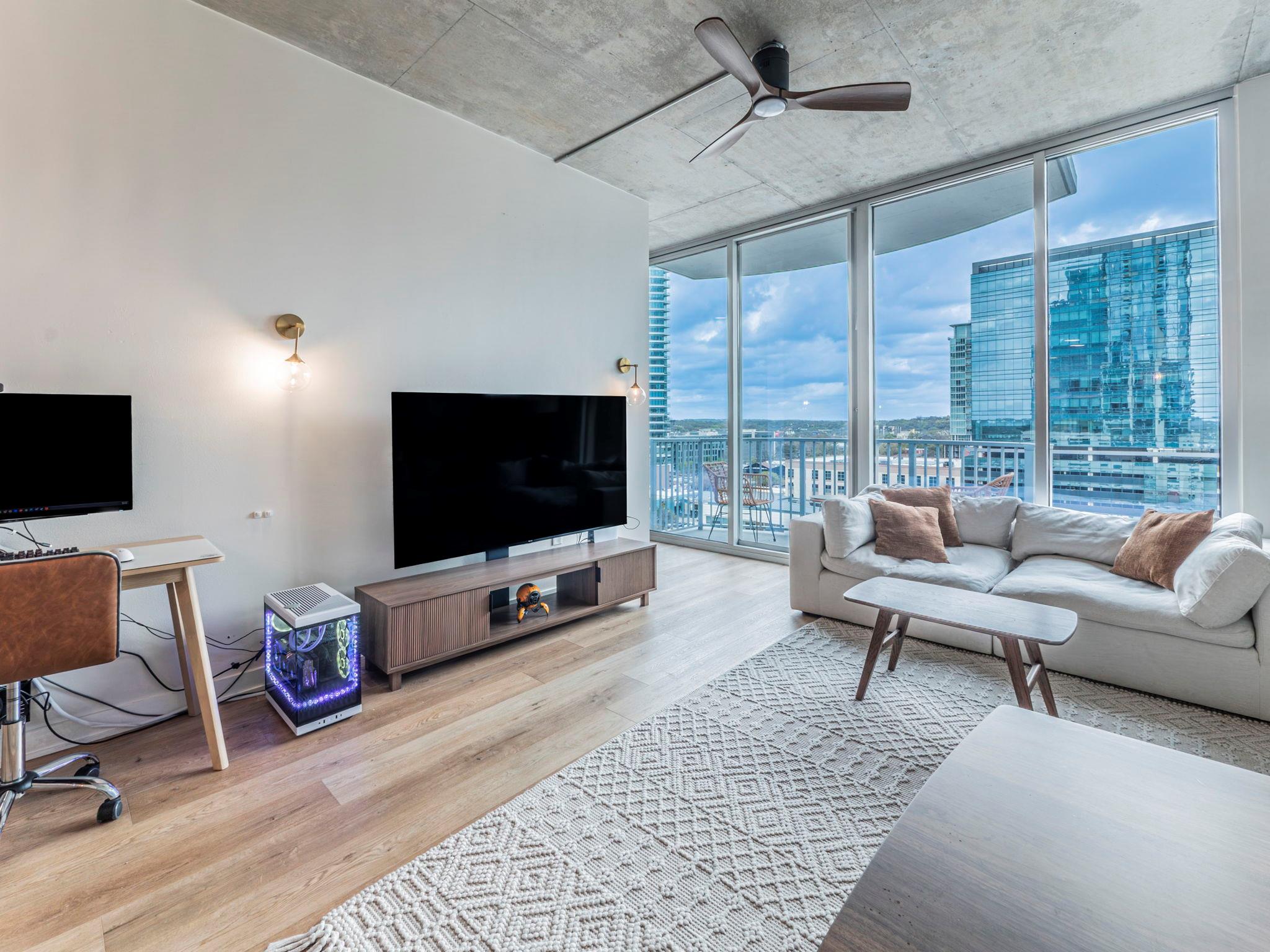 360 Nueces ST # 1018