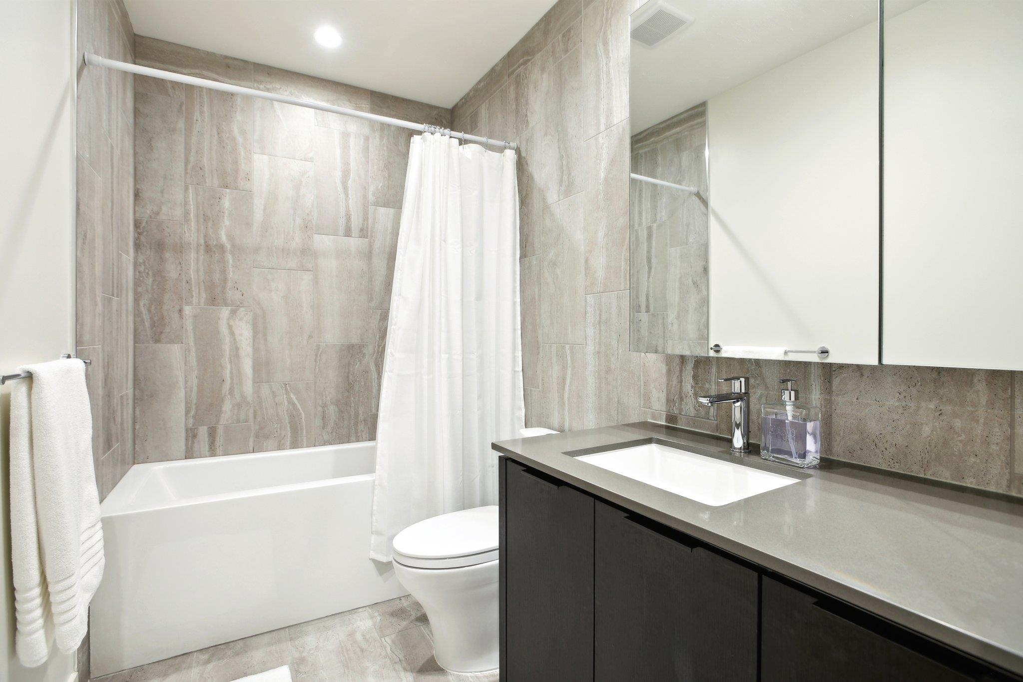 44 East Ave # 2806