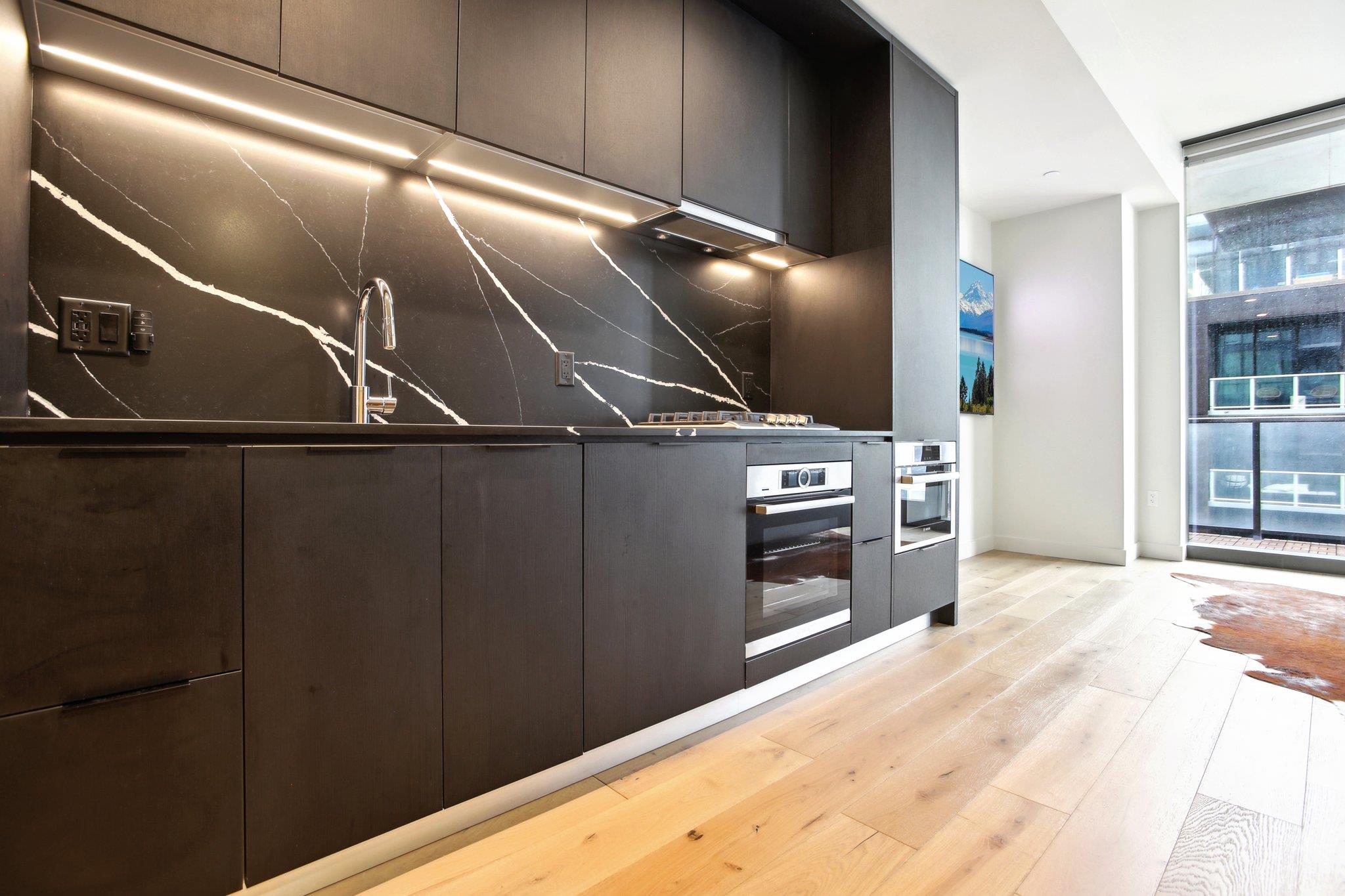 44 East Ave # 2806
