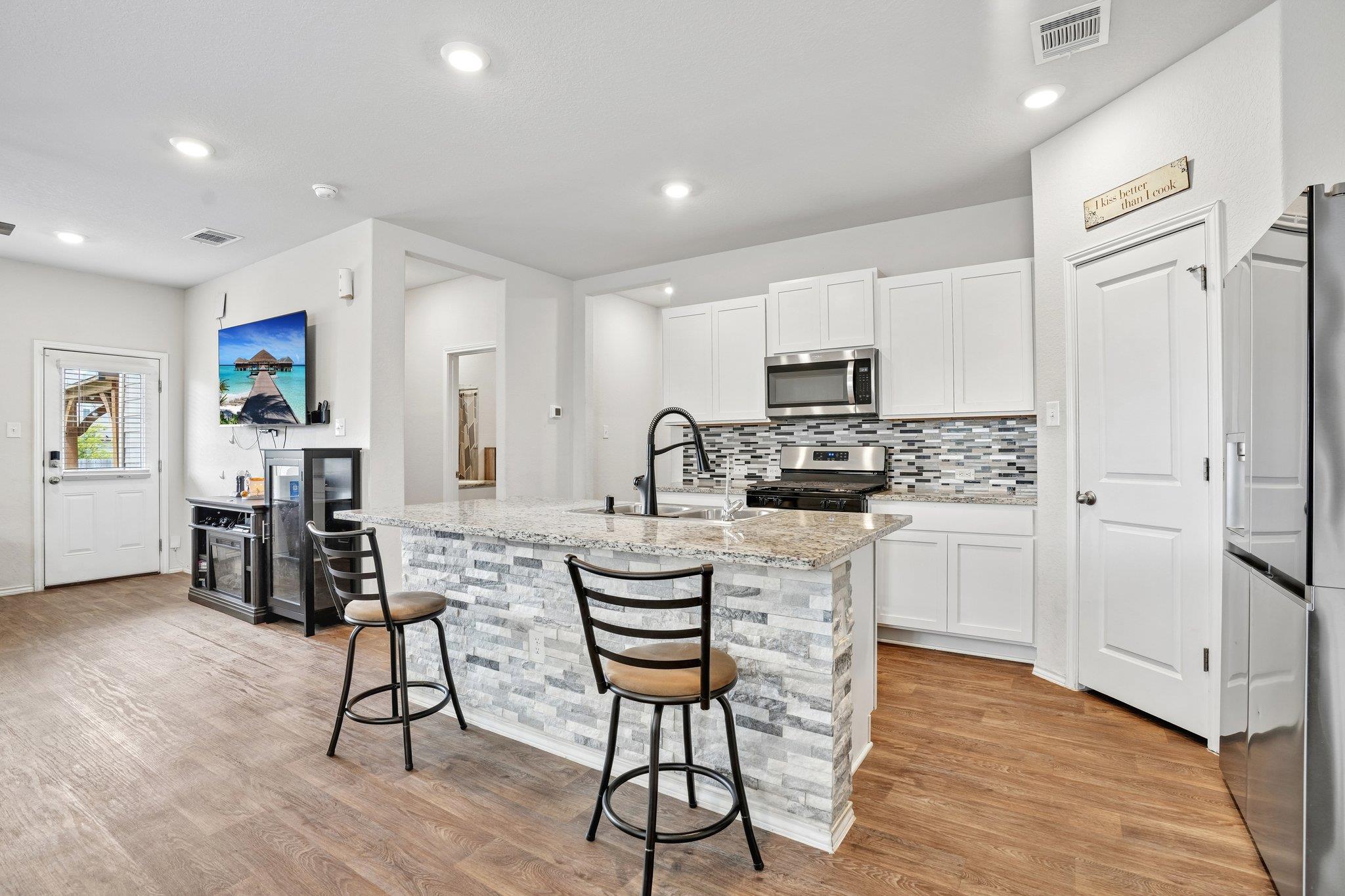 15535 Clove Spice WAY