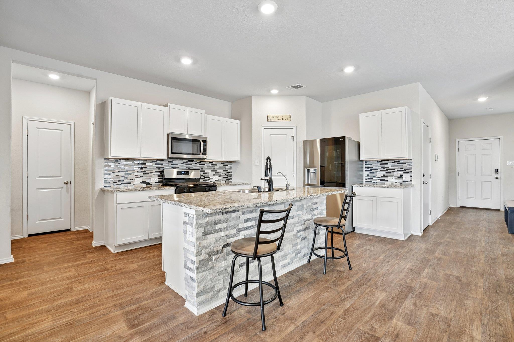 15535 Clove Spice WAY