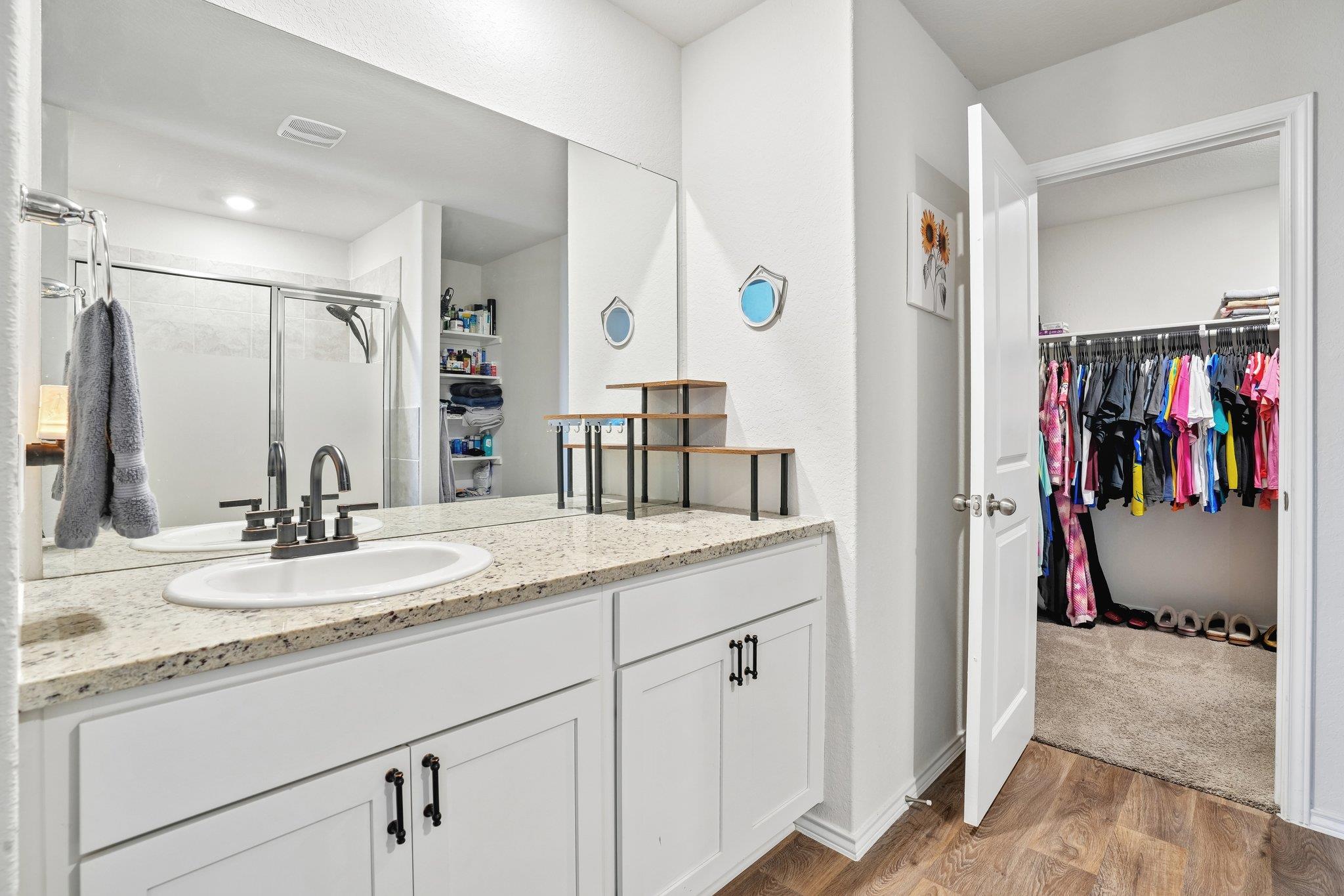 15535 Clove Spice WAY