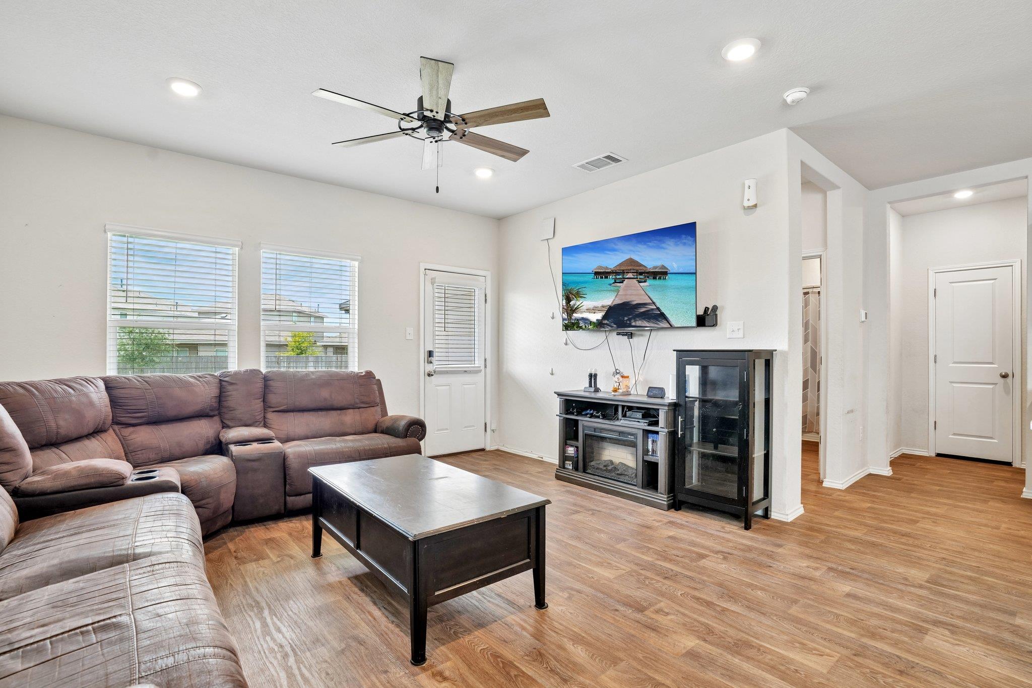 15535 Clove Spice WAY