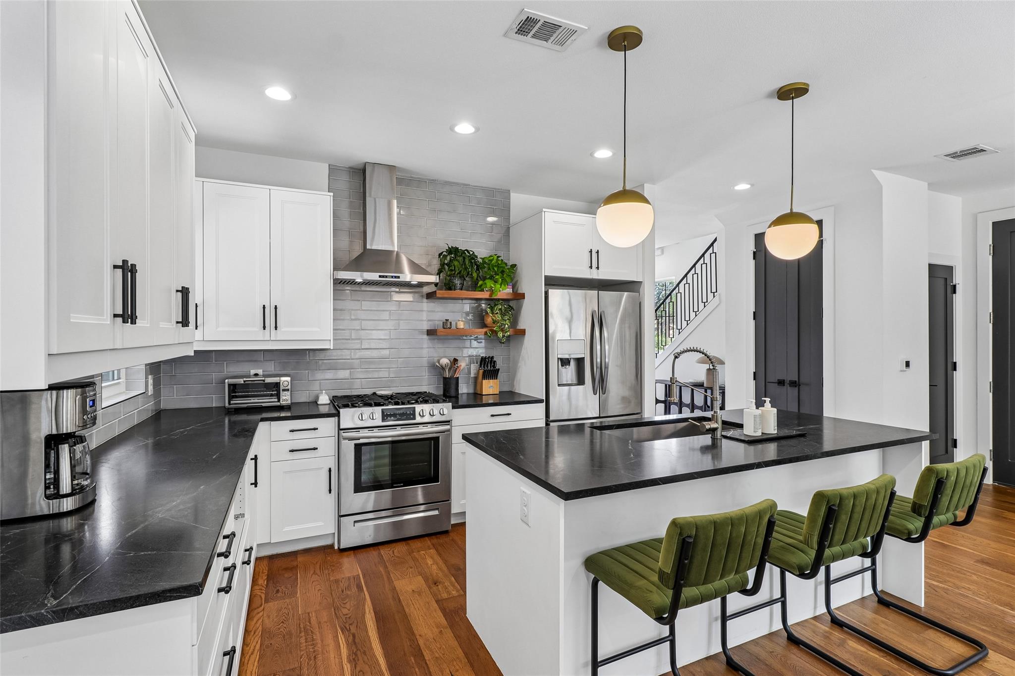 1706 Perez ST # 1