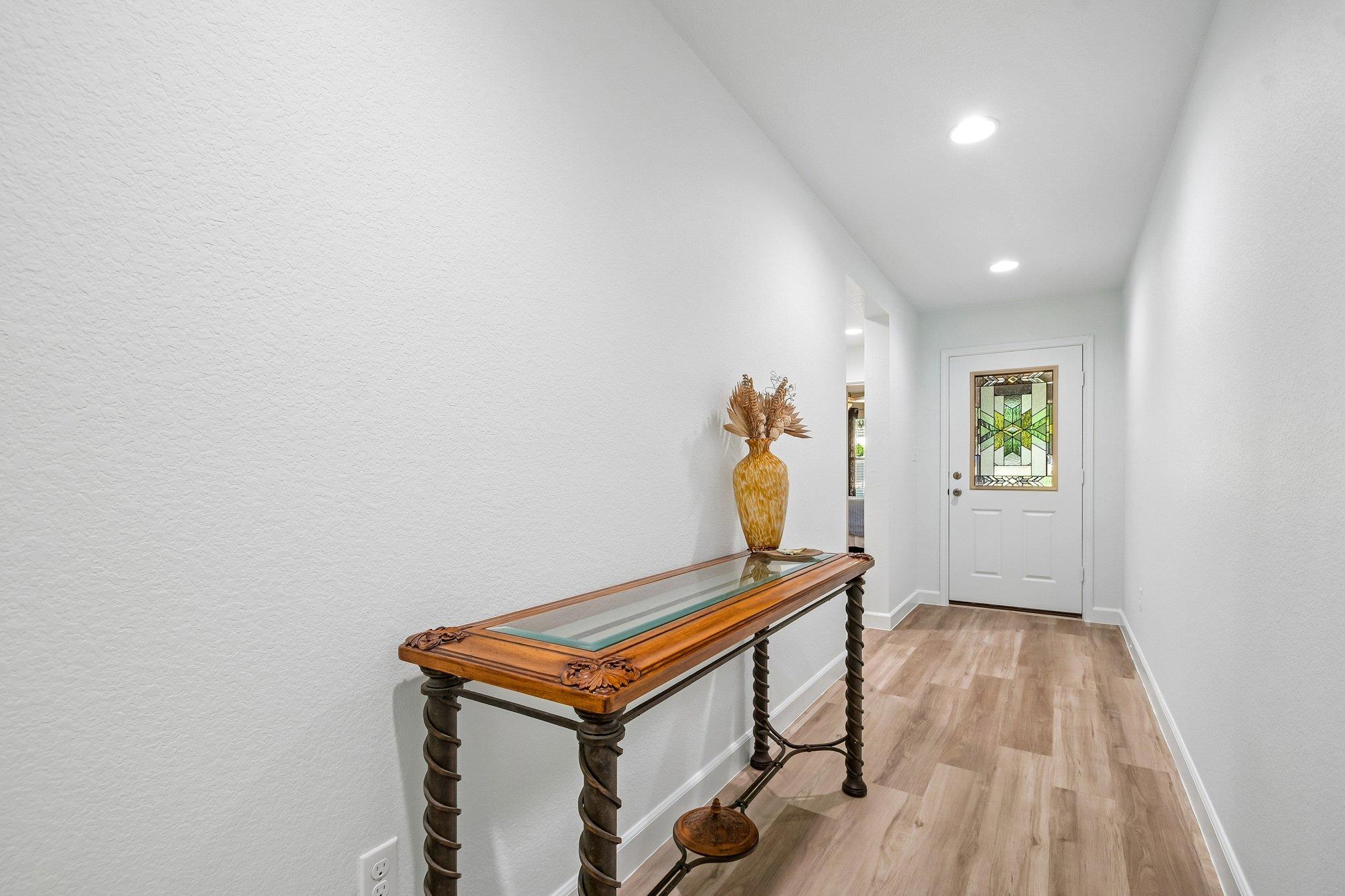 260 Cushman DR