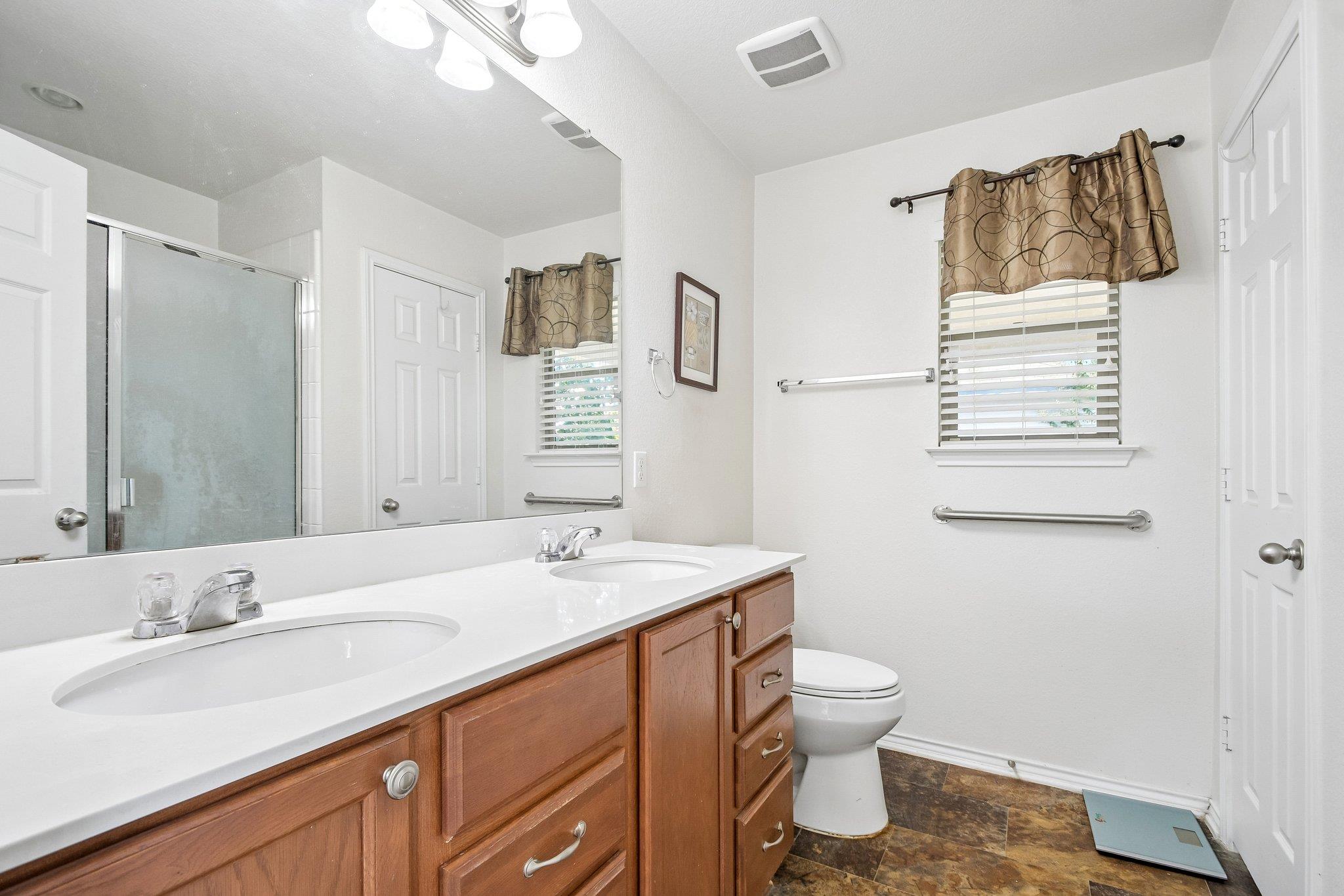 260 Cushman DR