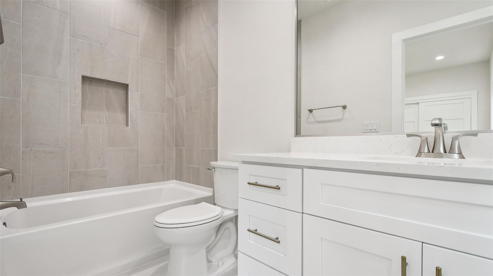9104 Georgian DR