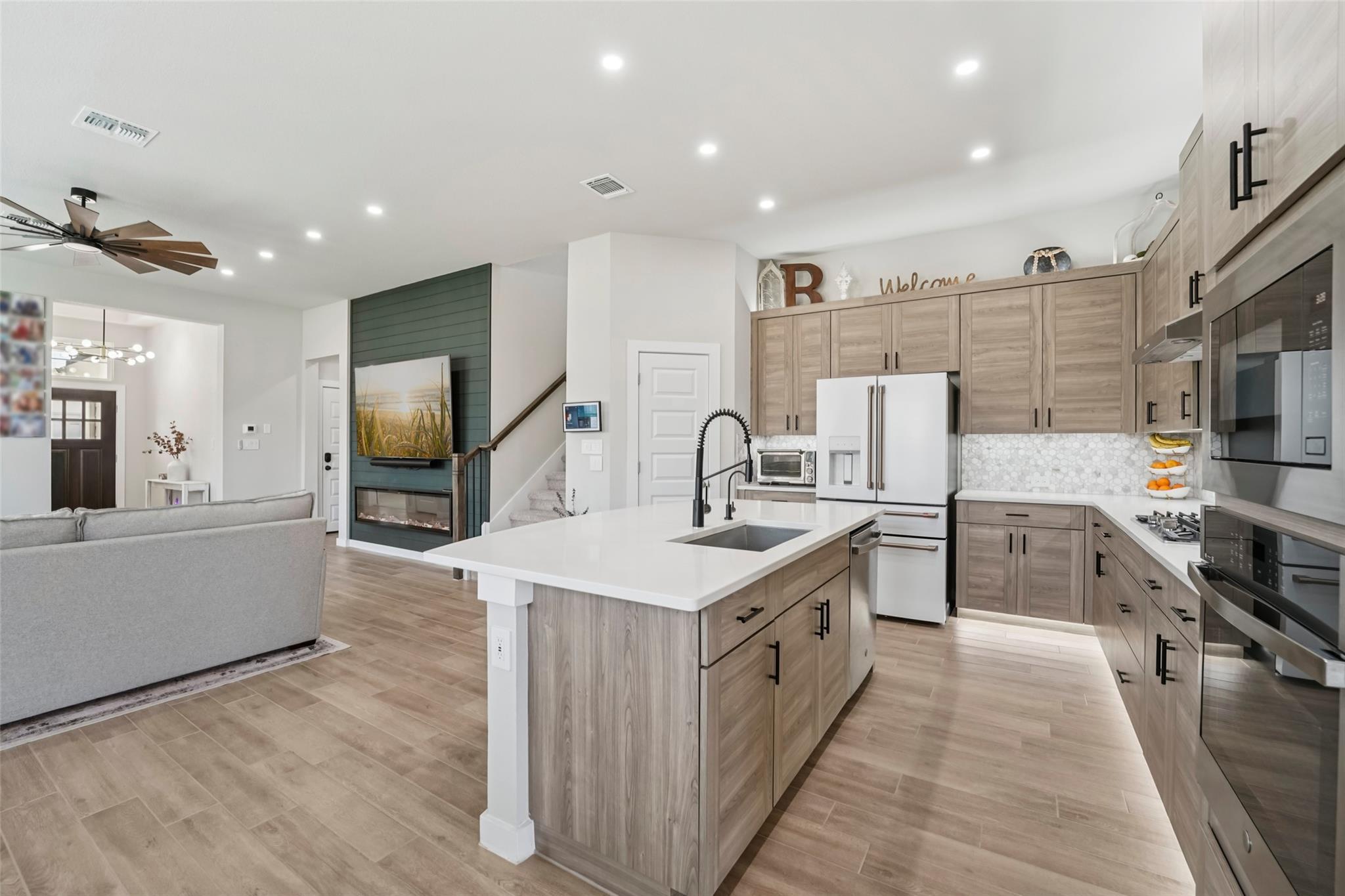 1108 Sweetspire ST