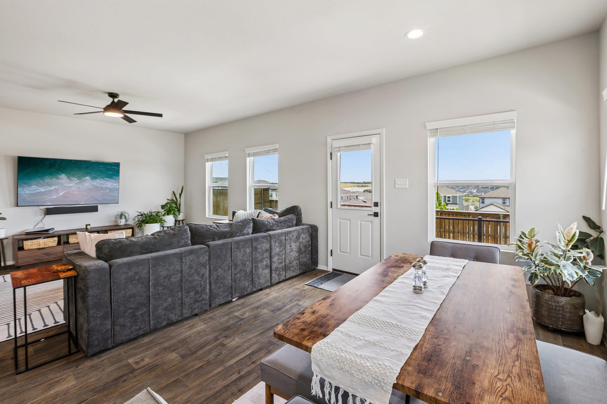 11604 Comano DR