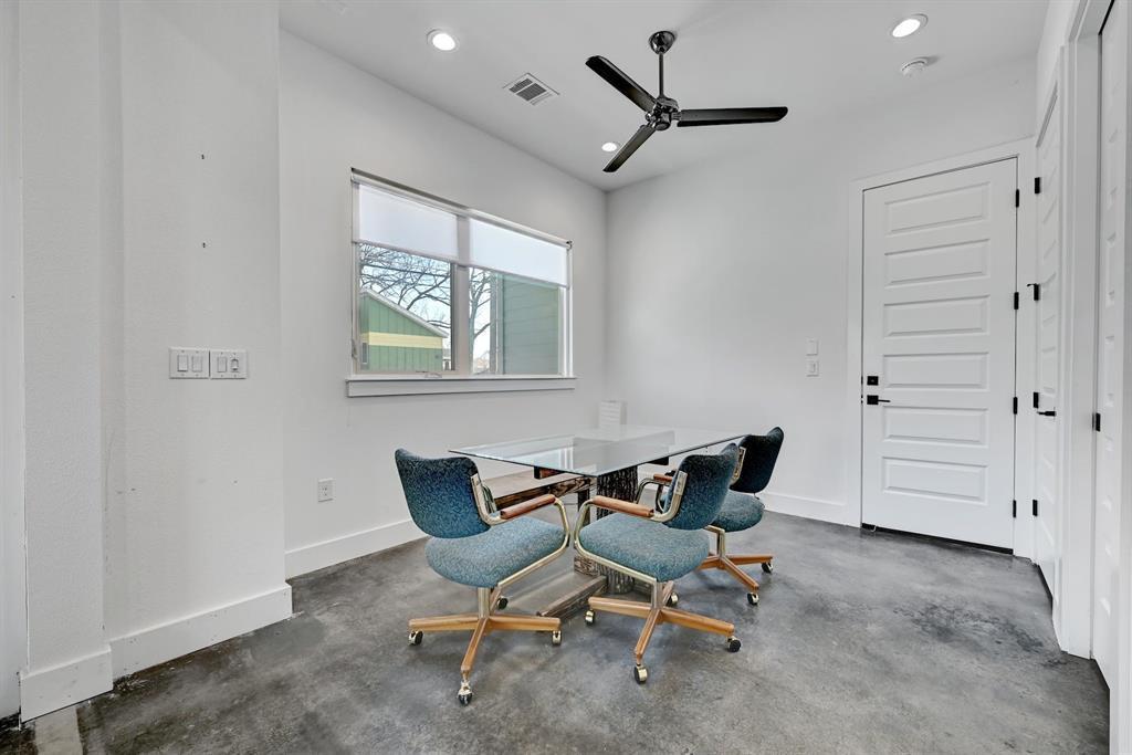 2812 E 4th ST # 2