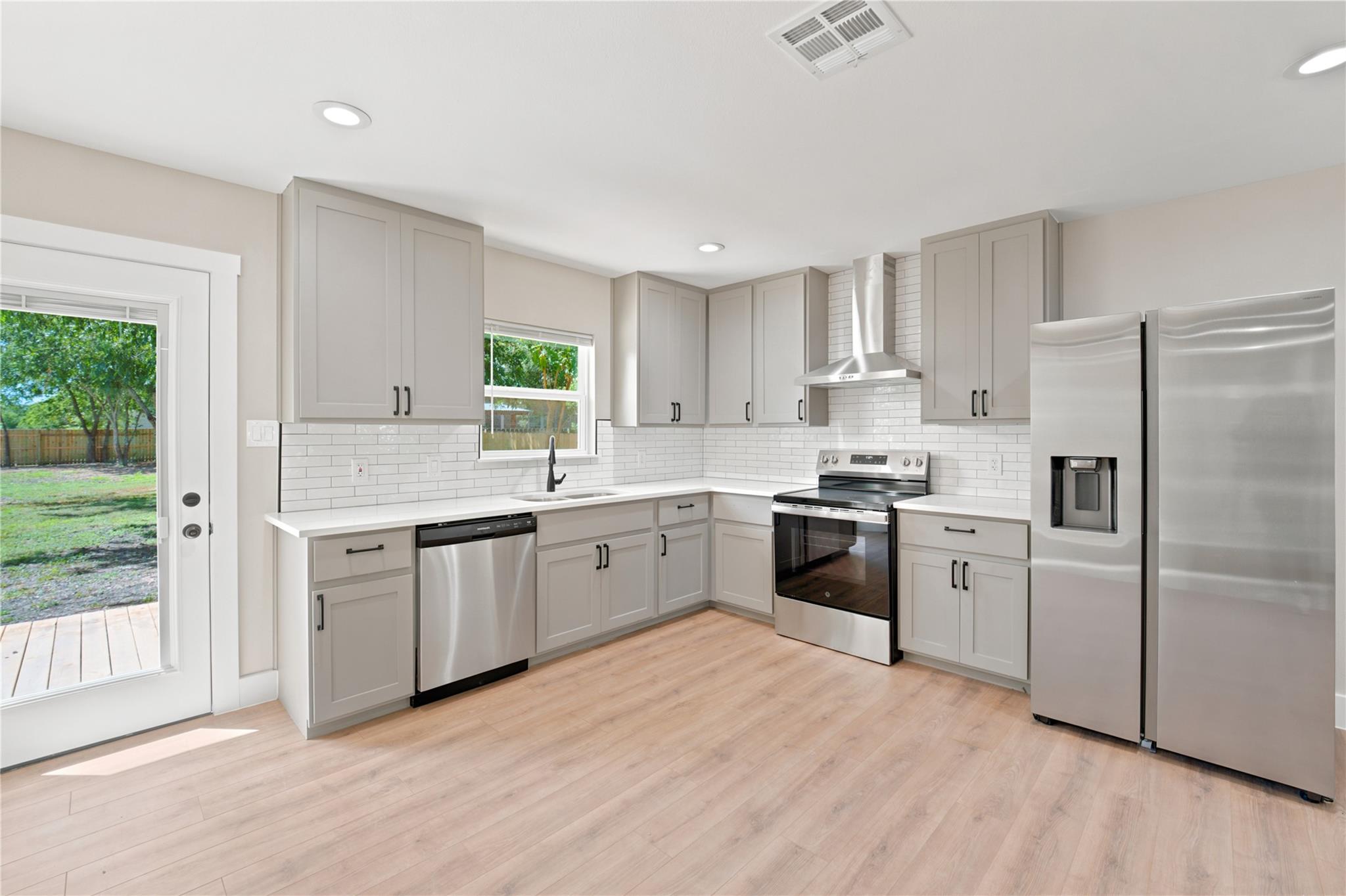 125 Discovery LN