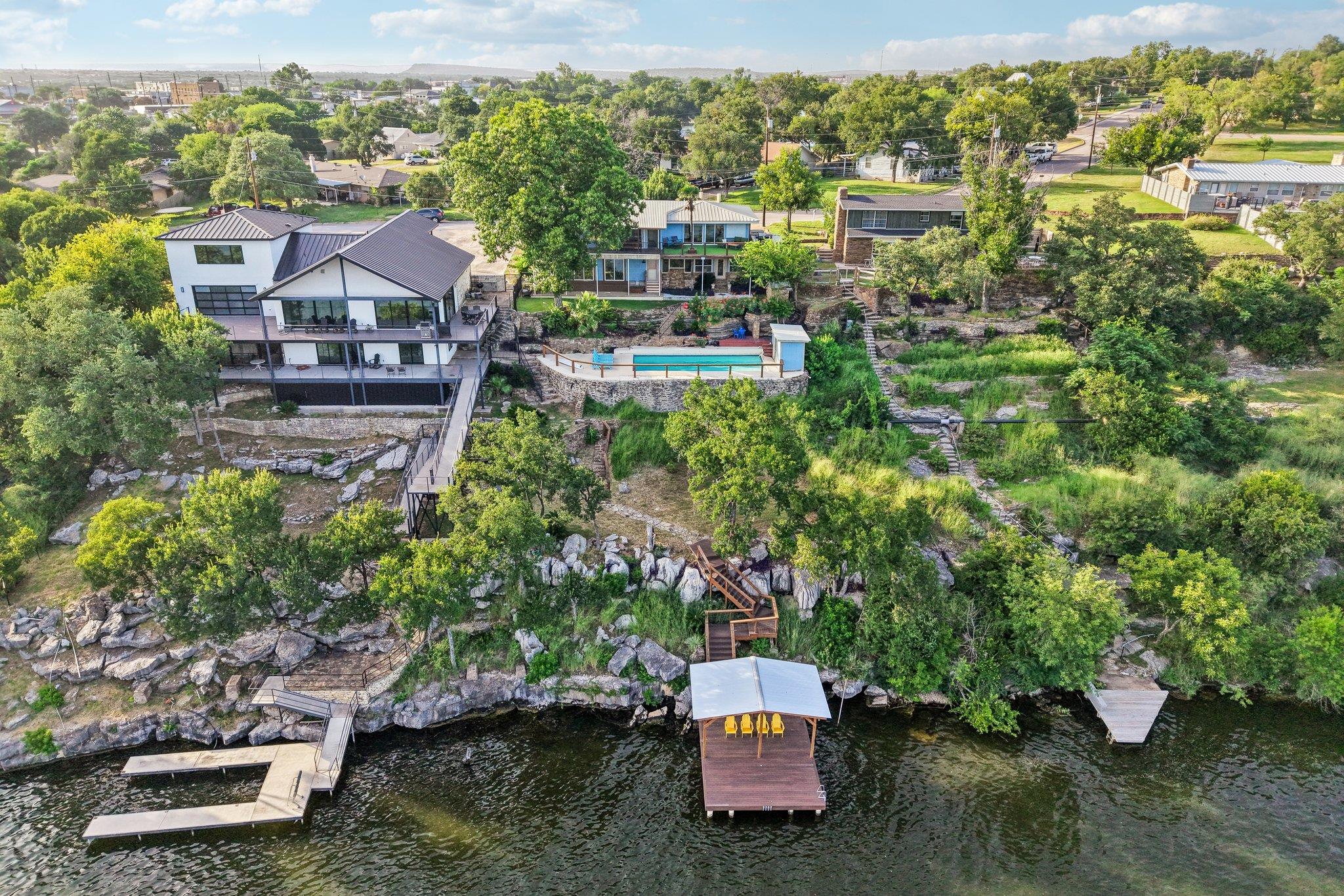 2516 Circle DR