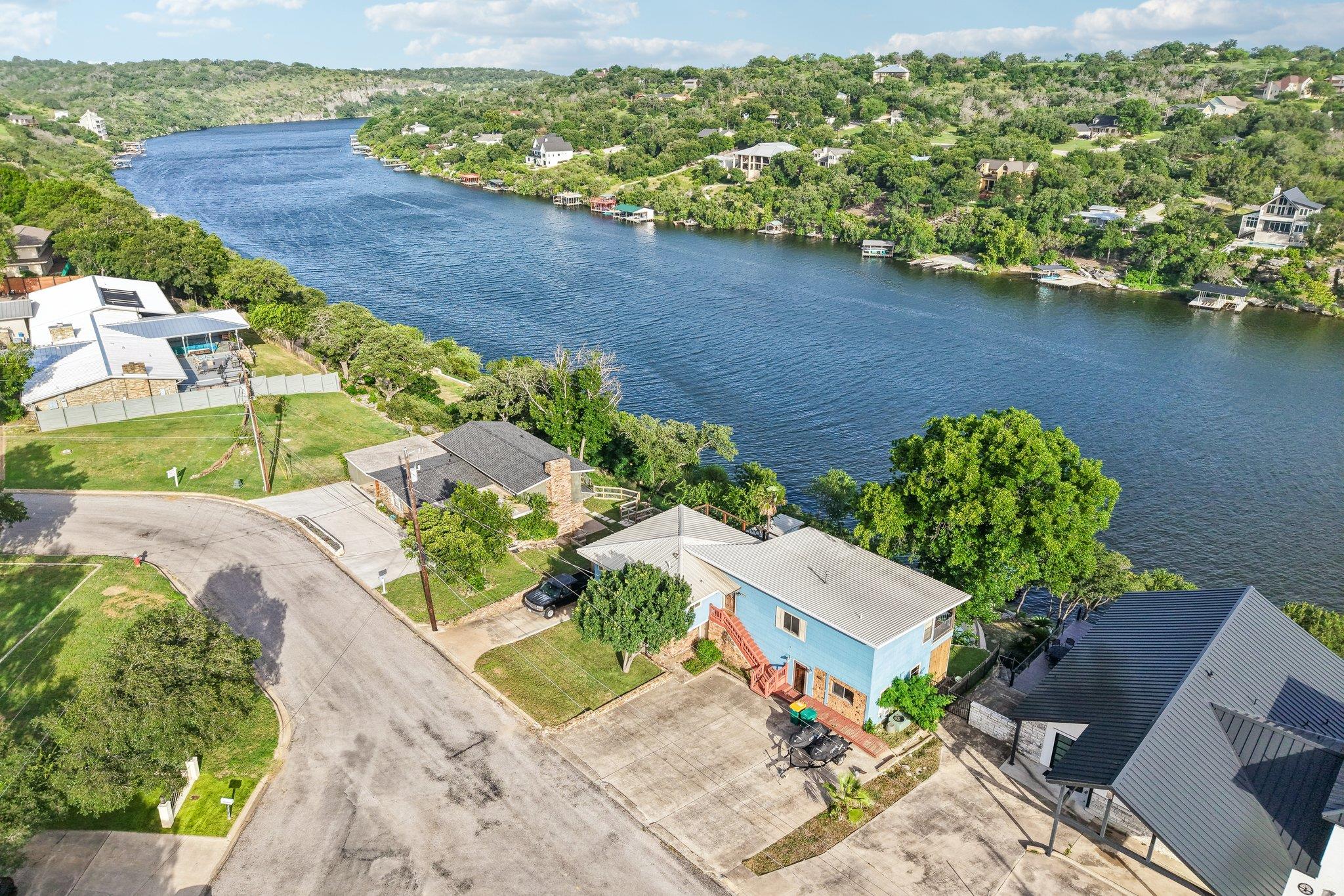2516 Circle DR