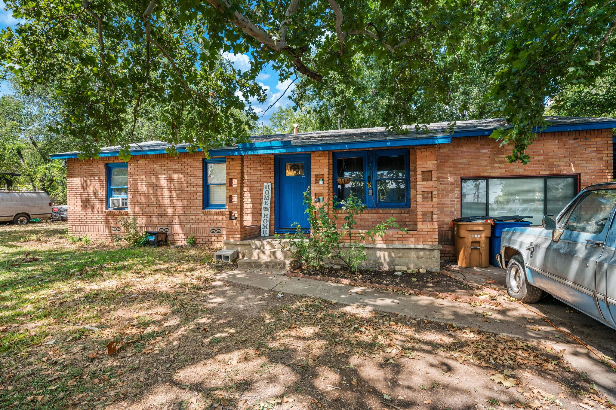 9106 Capitol DR