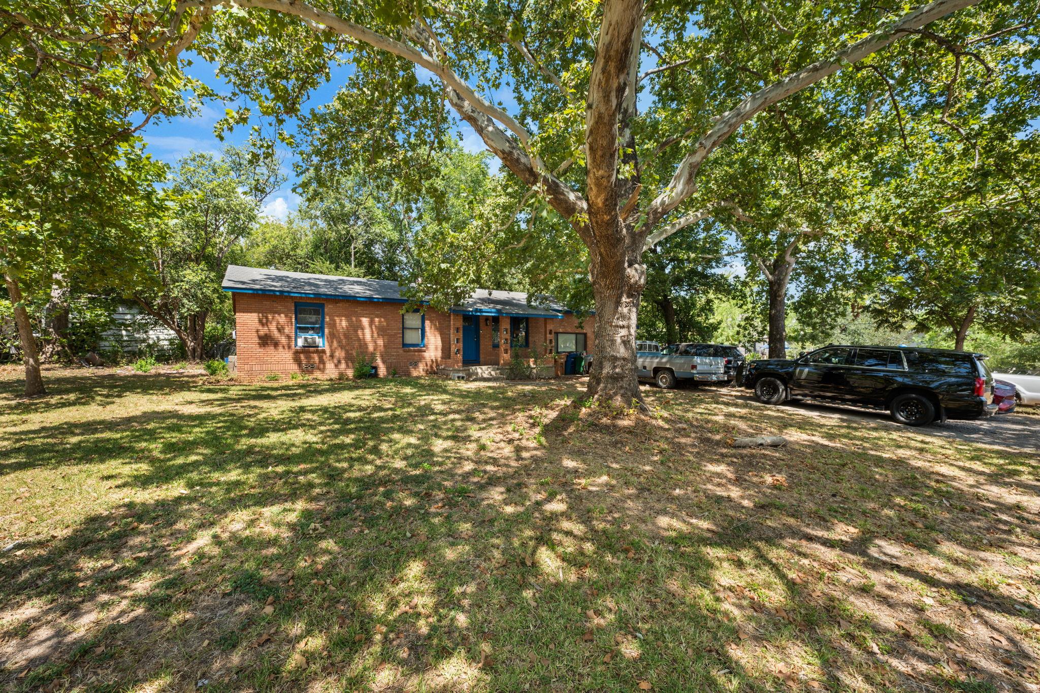 9106 Capitol DR