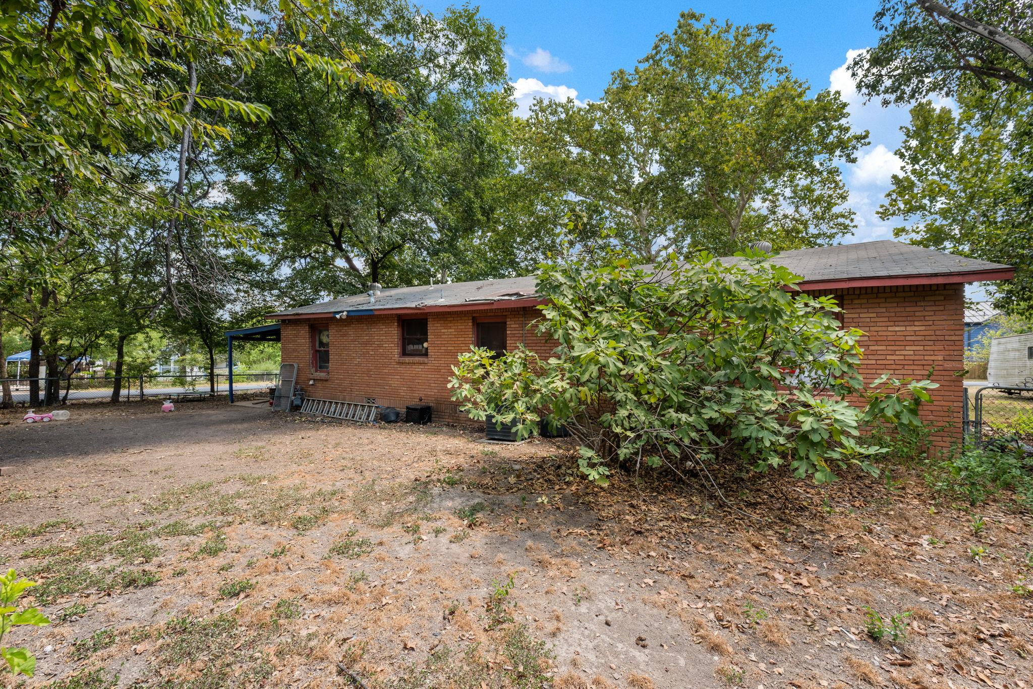 9106 Capitol DR
