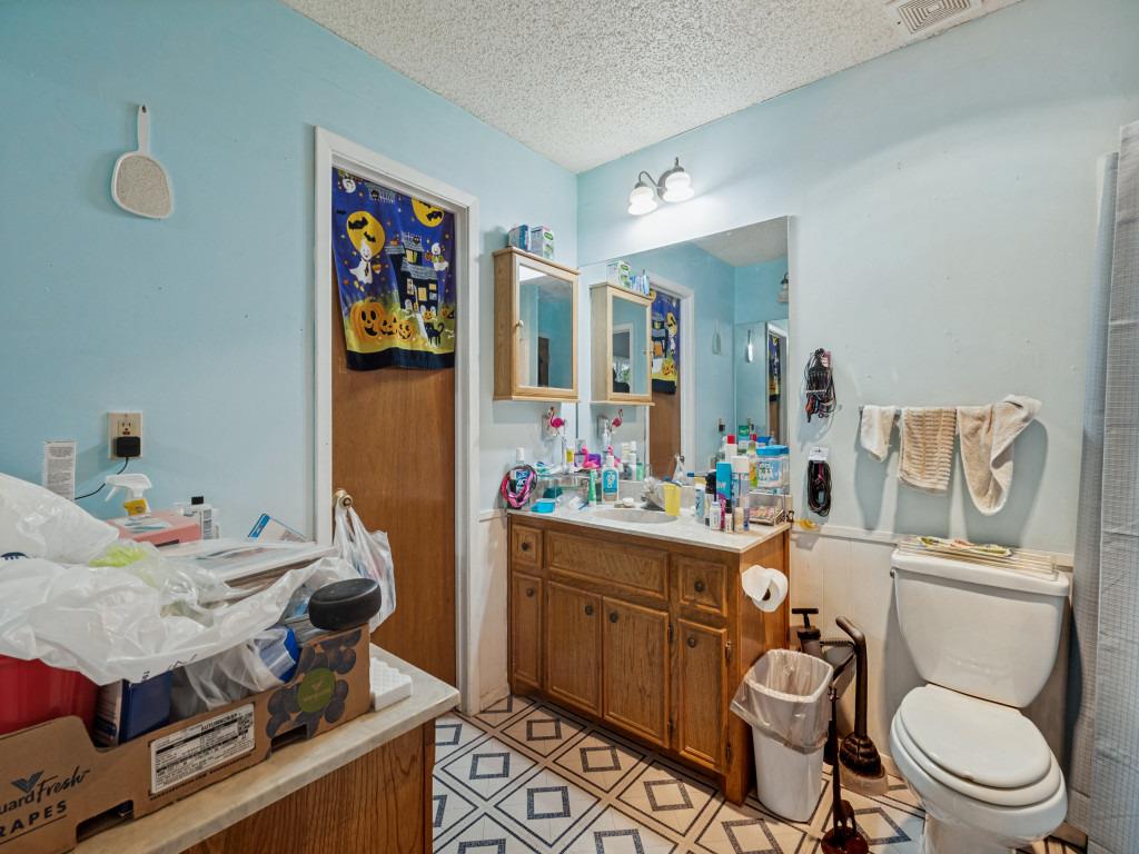 1035 Palomino RD
