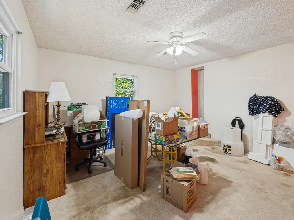 1035 Palomino RD