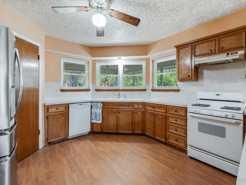1035 Palomino RD