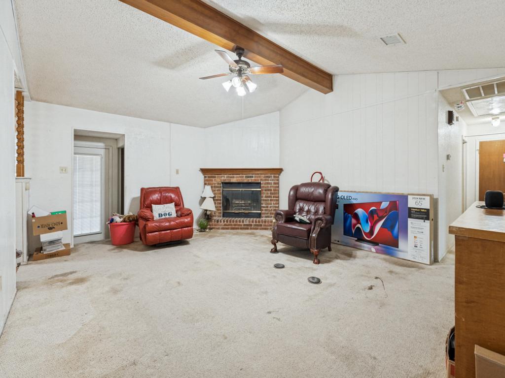 1035 Palomino RD