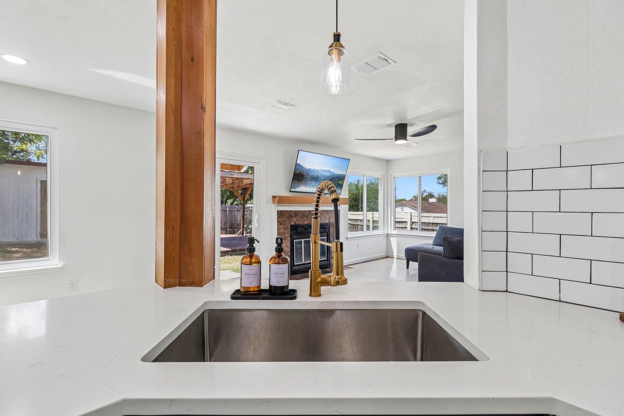 1101 Silverton CT