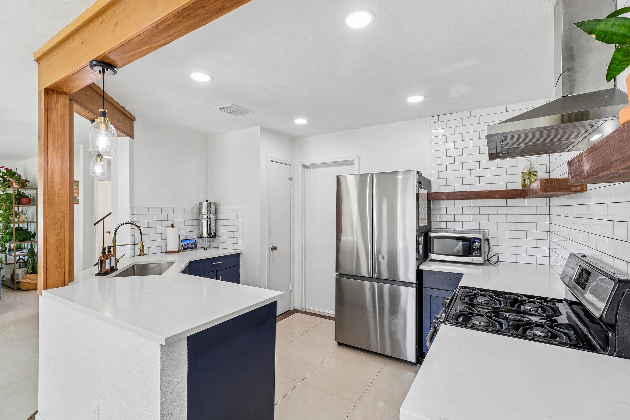 1101 Silverton CT