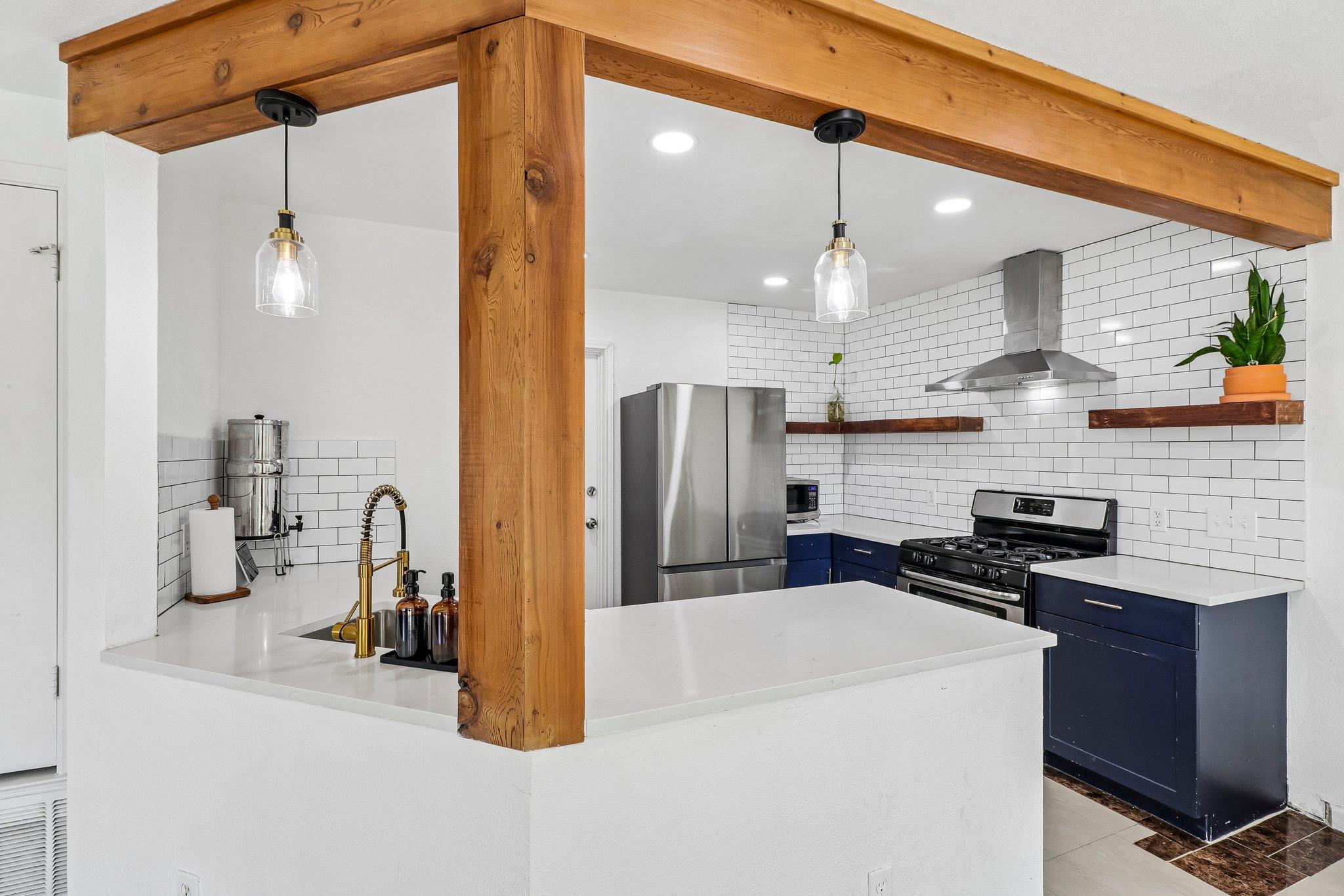 1101 Silverton CT