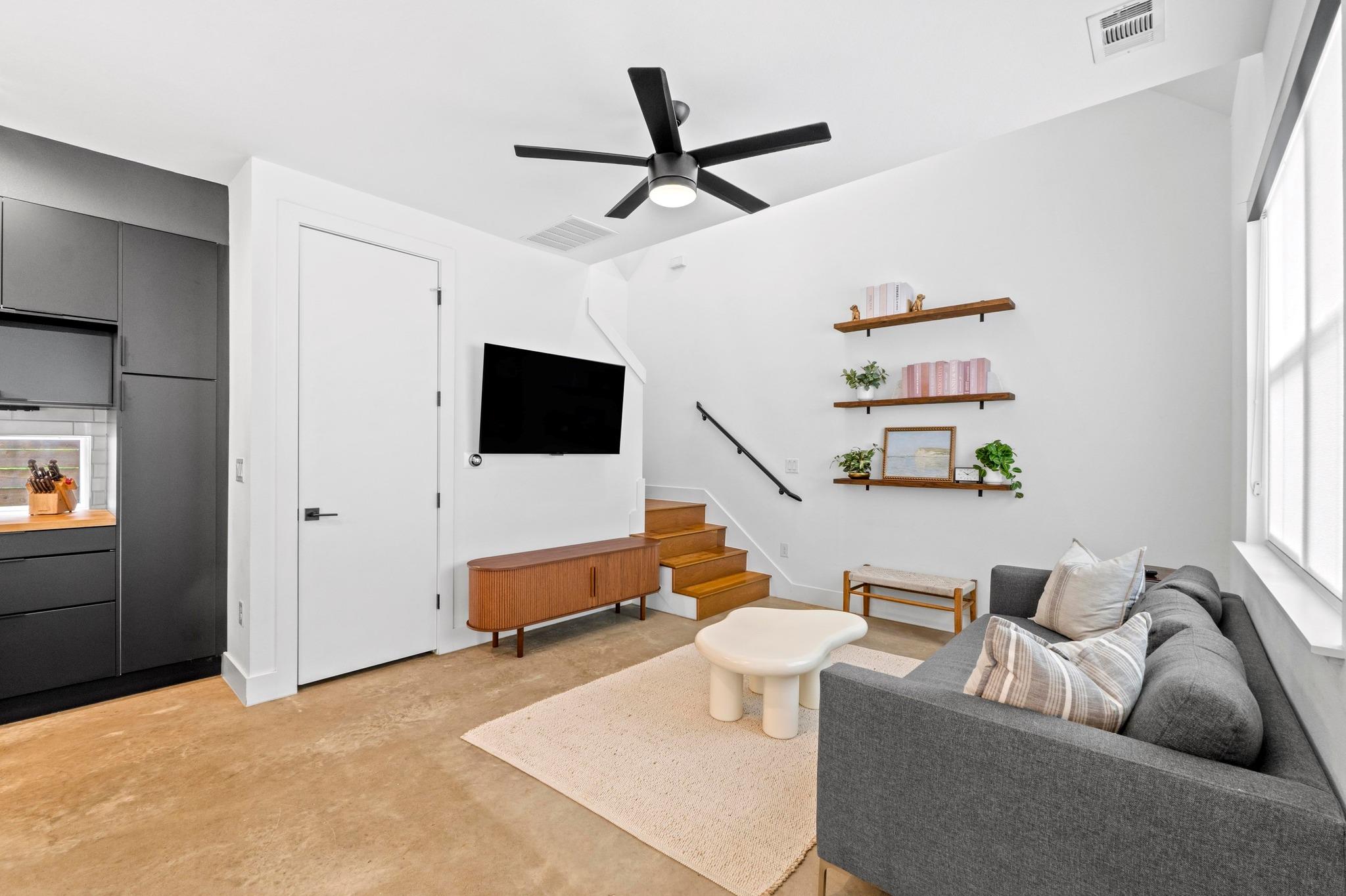 1706 Perez ST # 2
