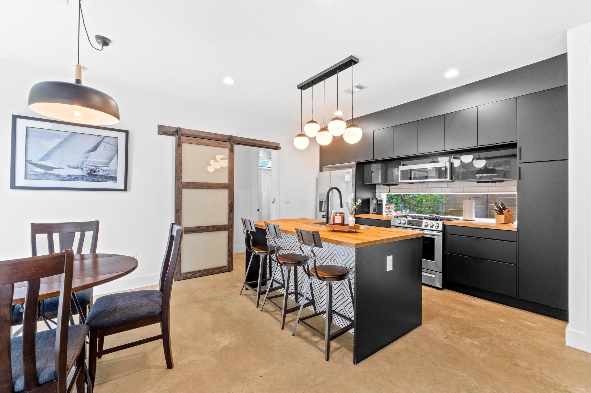 1706 Perez ST # 2