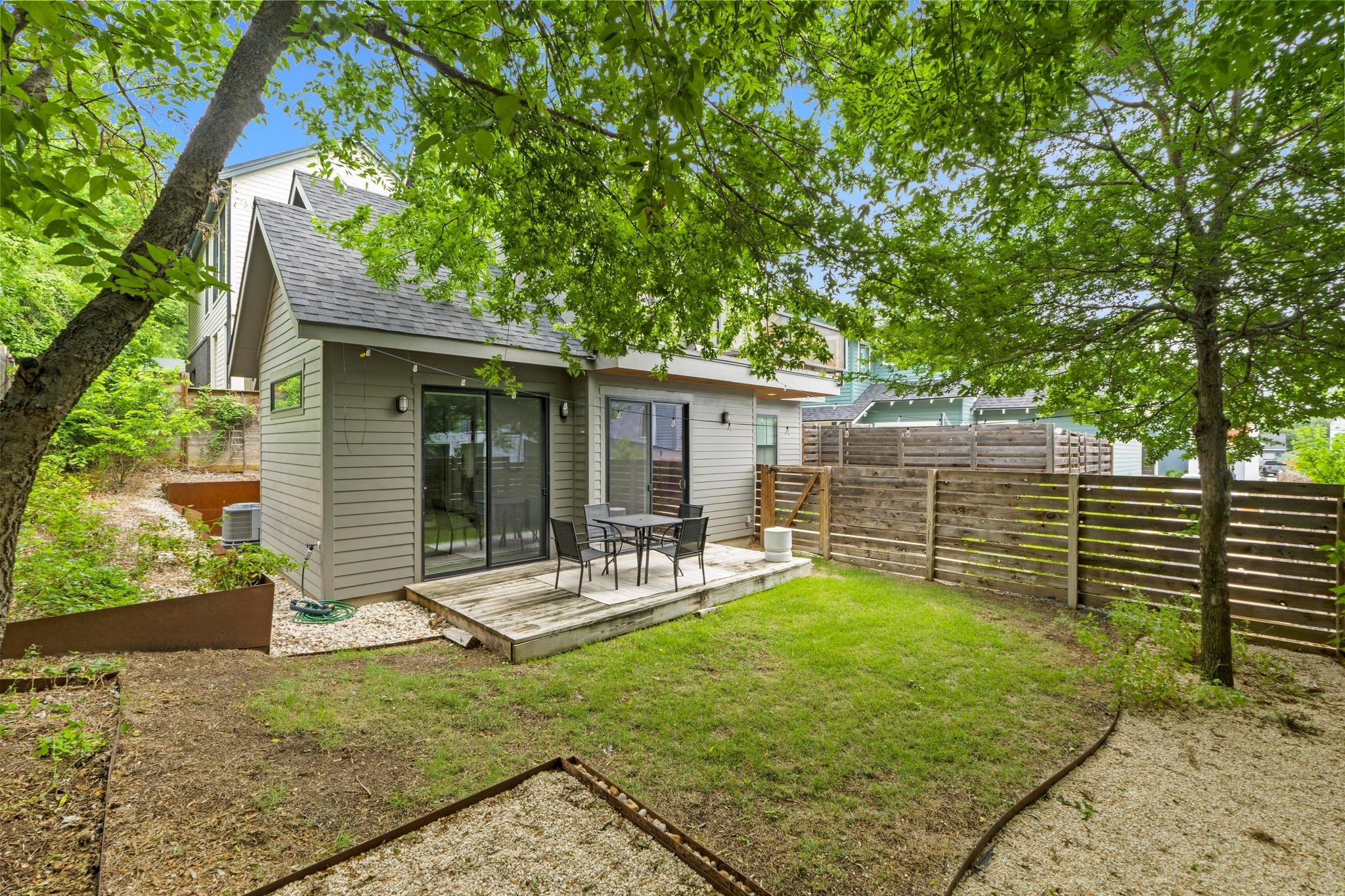 1706 Perez ST # 2