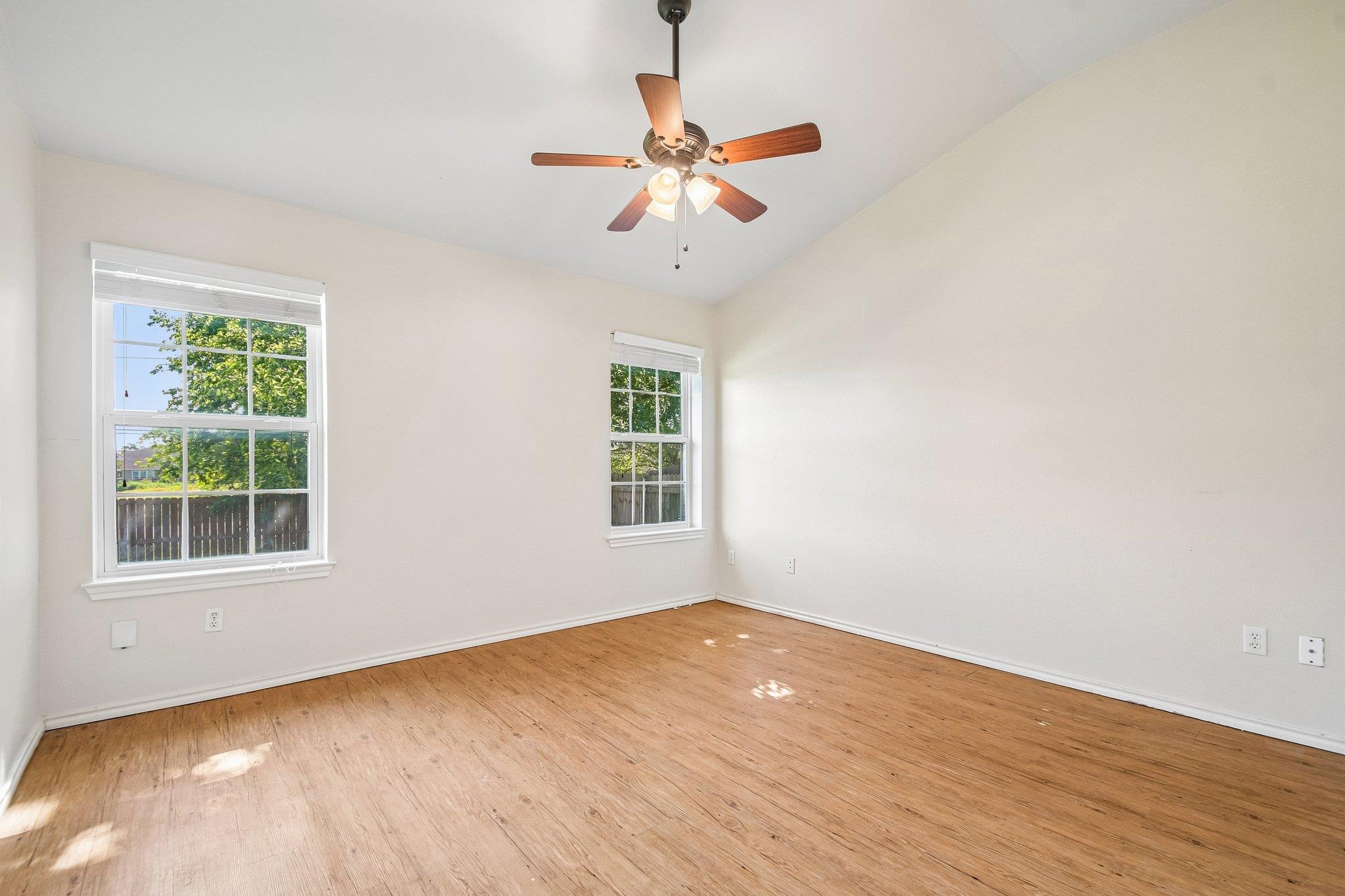1377 Beechwood DR