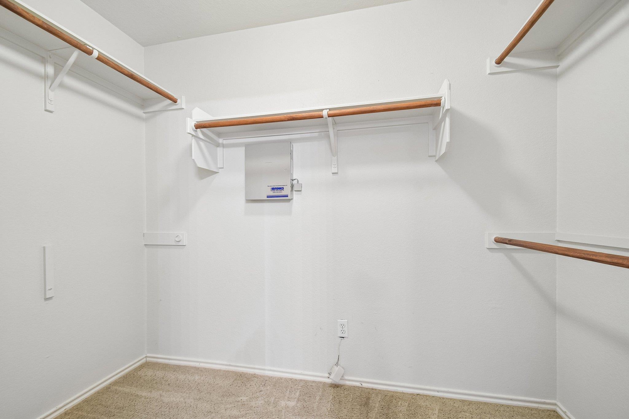 1377 Beechwood DR