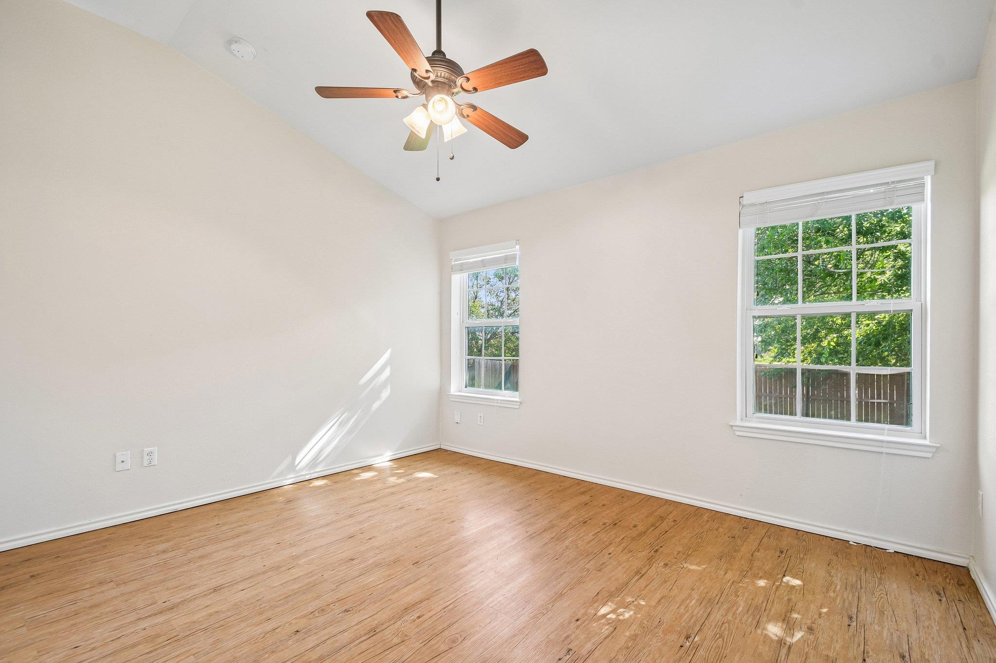 1377 Beechwood DR