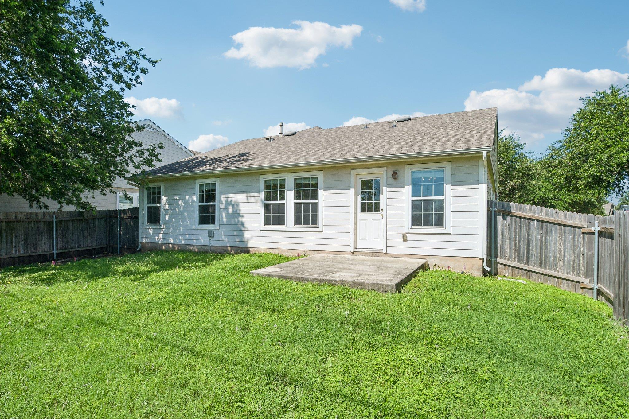 1377 Beechwood DR