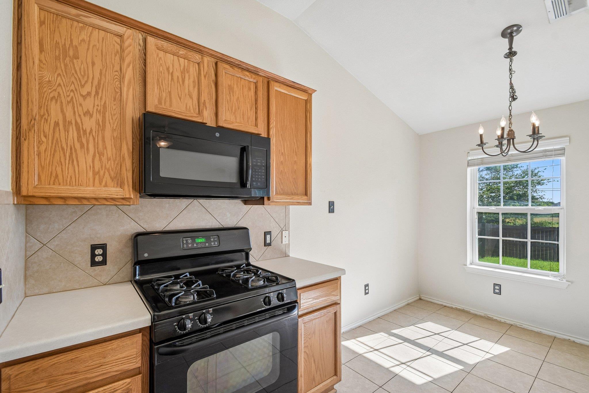 1377 Beechwood DR