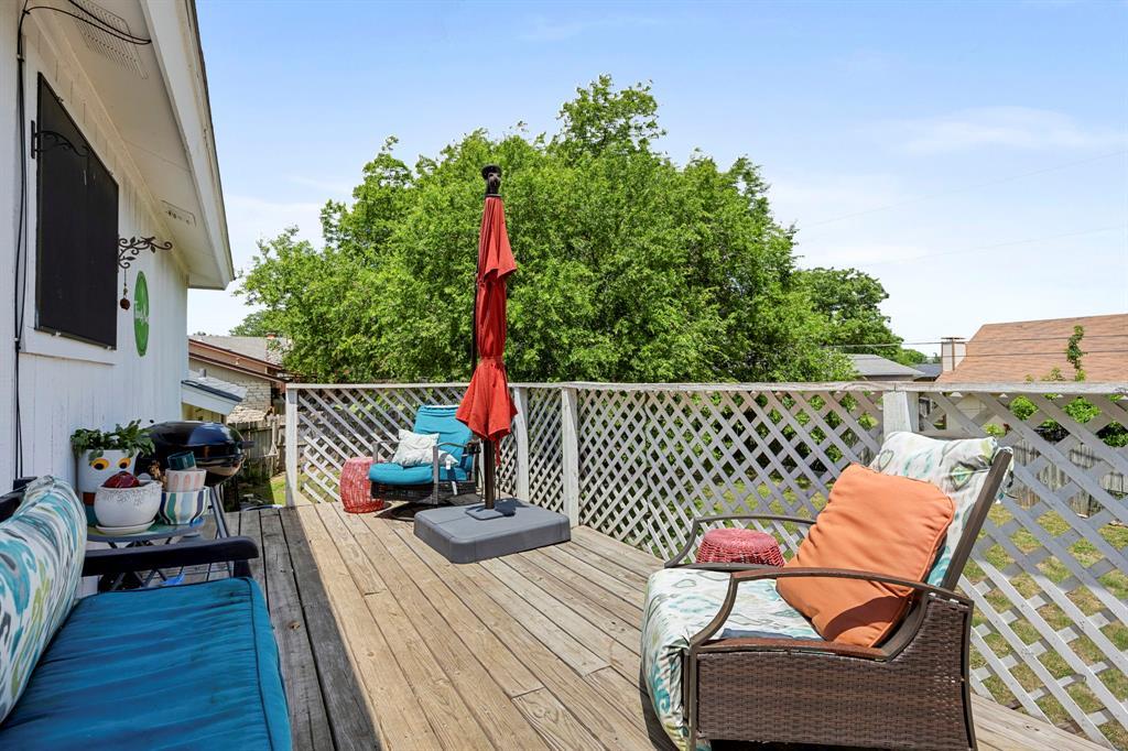 706 Cambridge DR